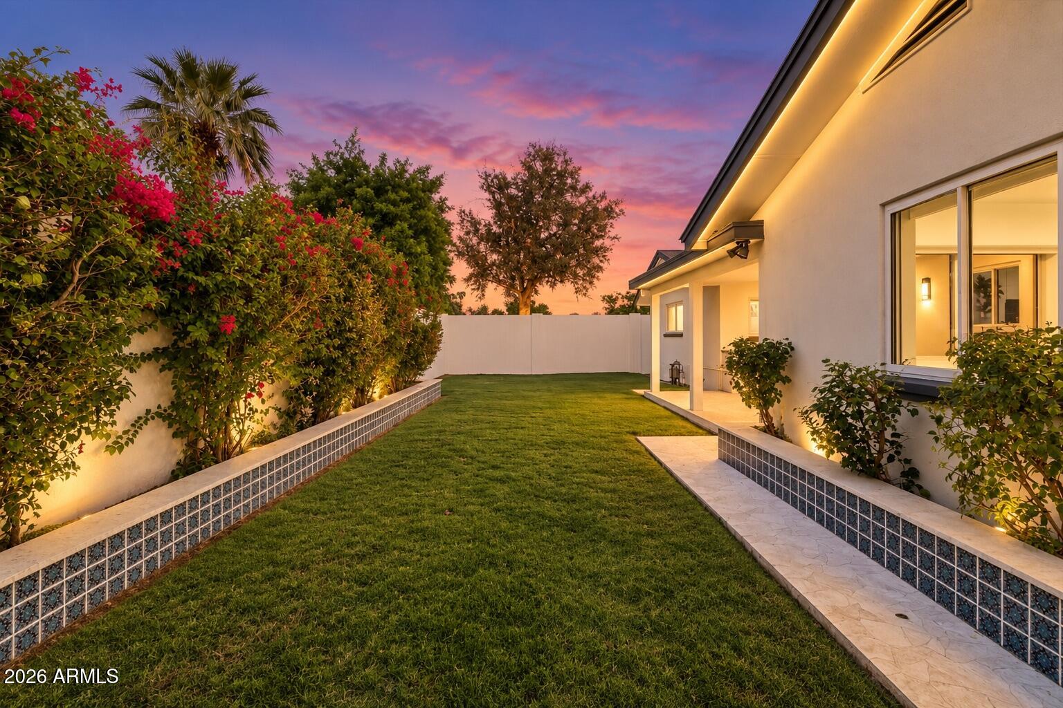 2236 E BLANCHE Drive