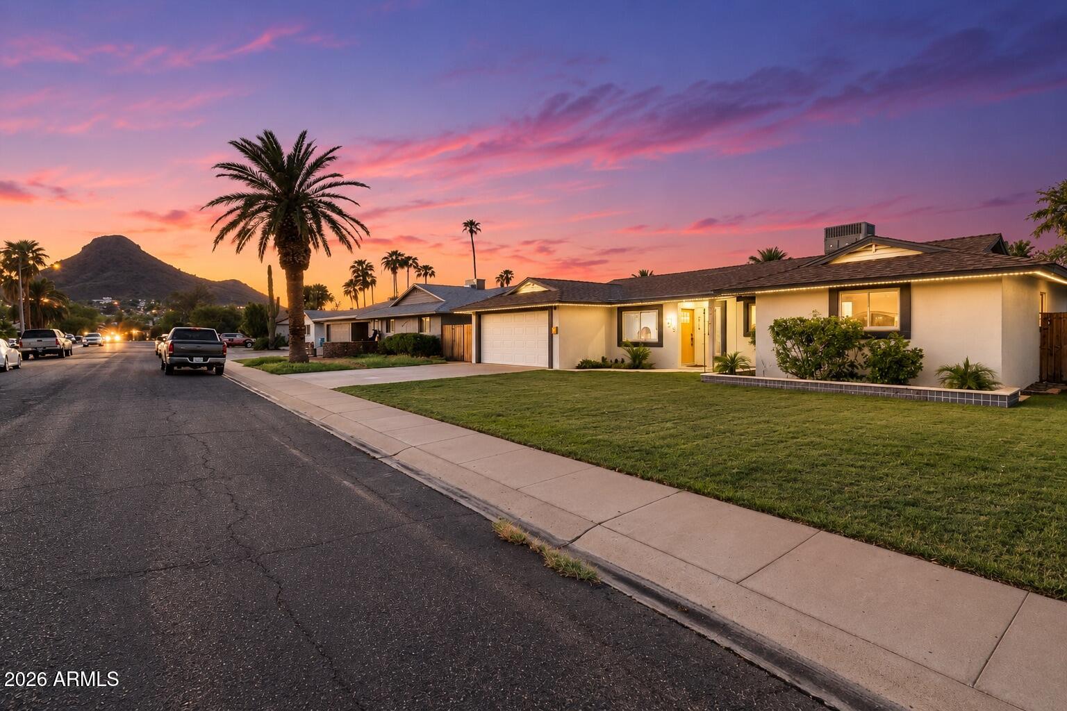 2236 E BLANCHE Drive