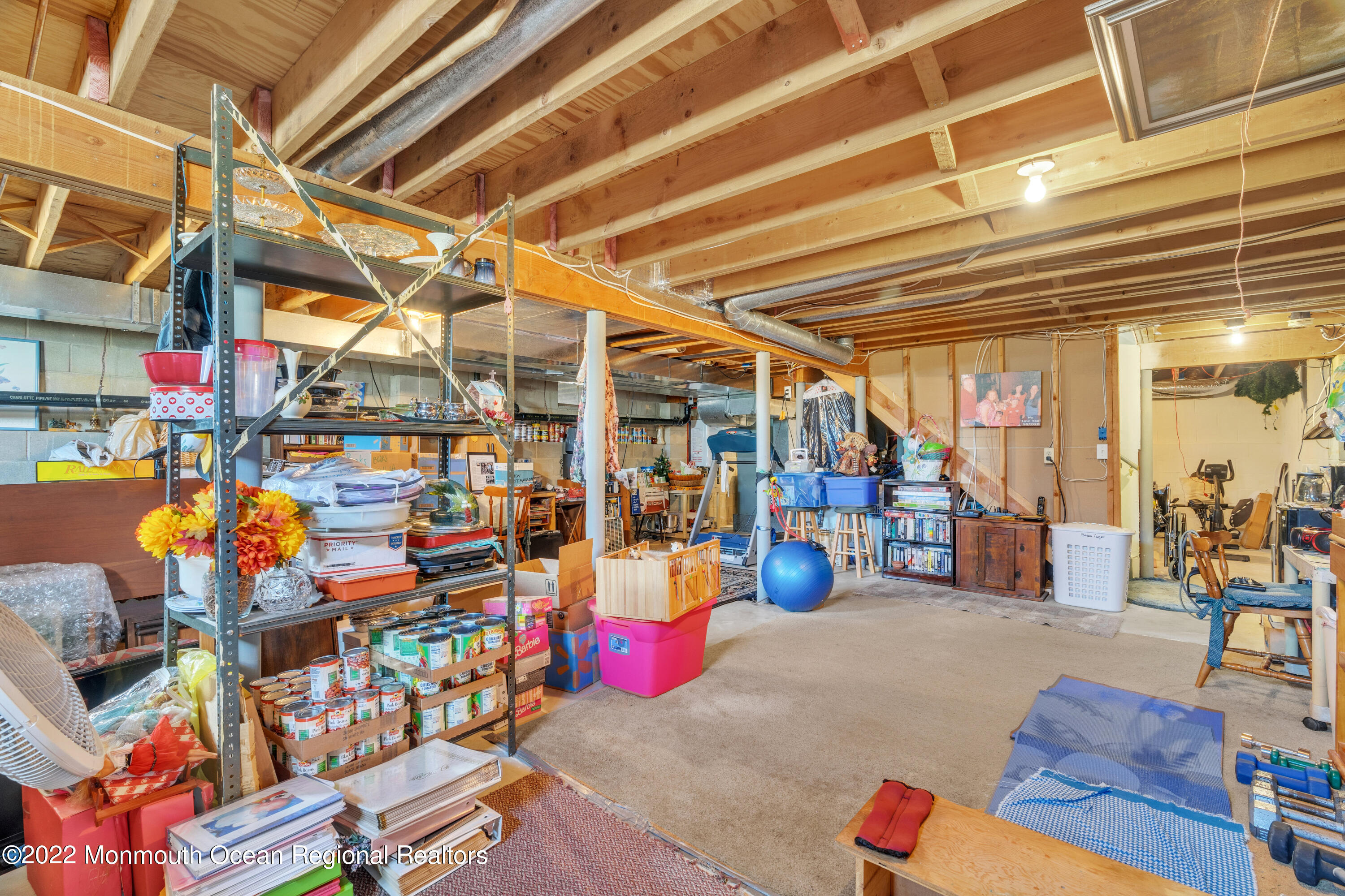 365 W Commodore Boulevard