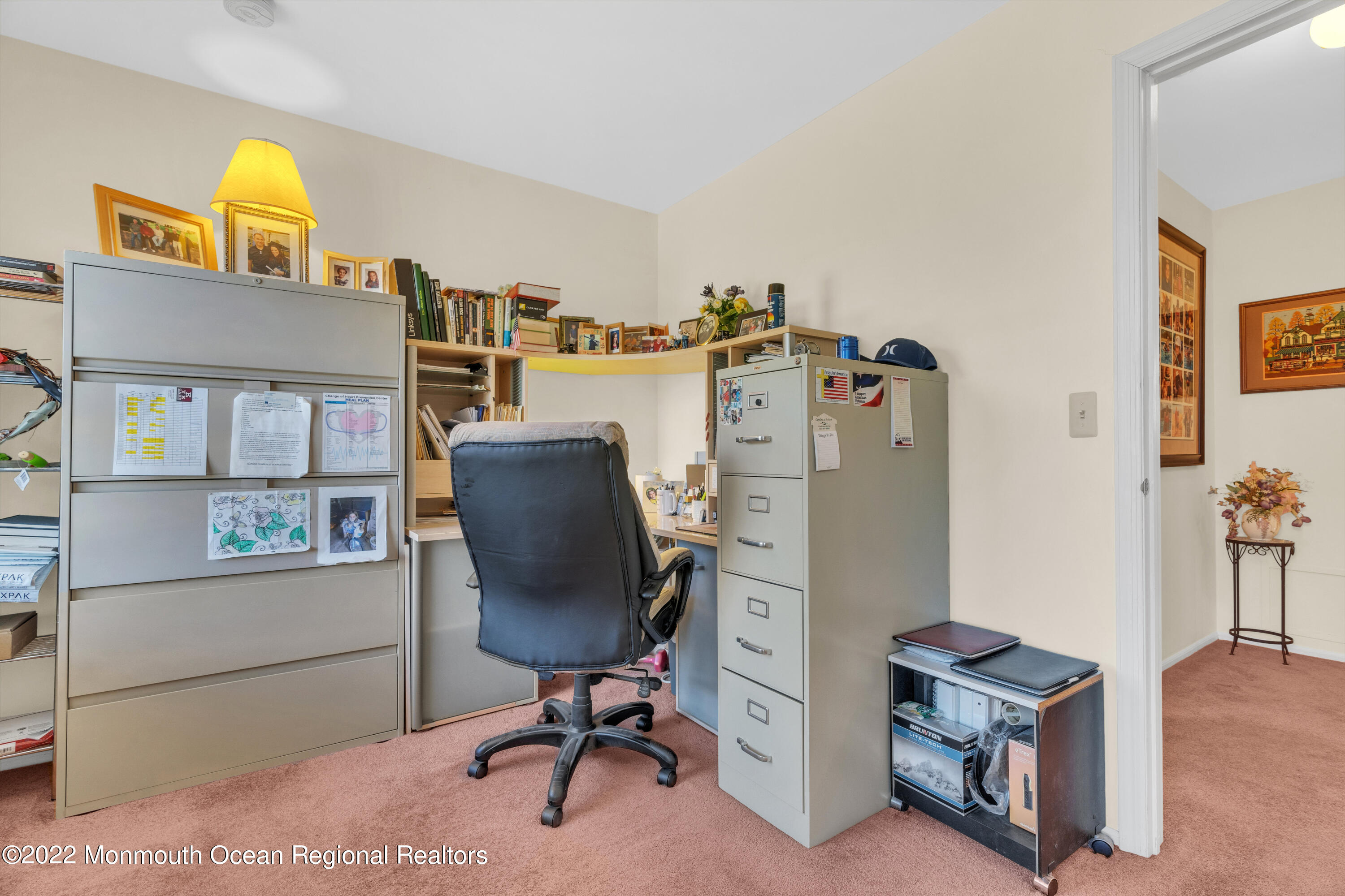 365 W Commodore Boulevard