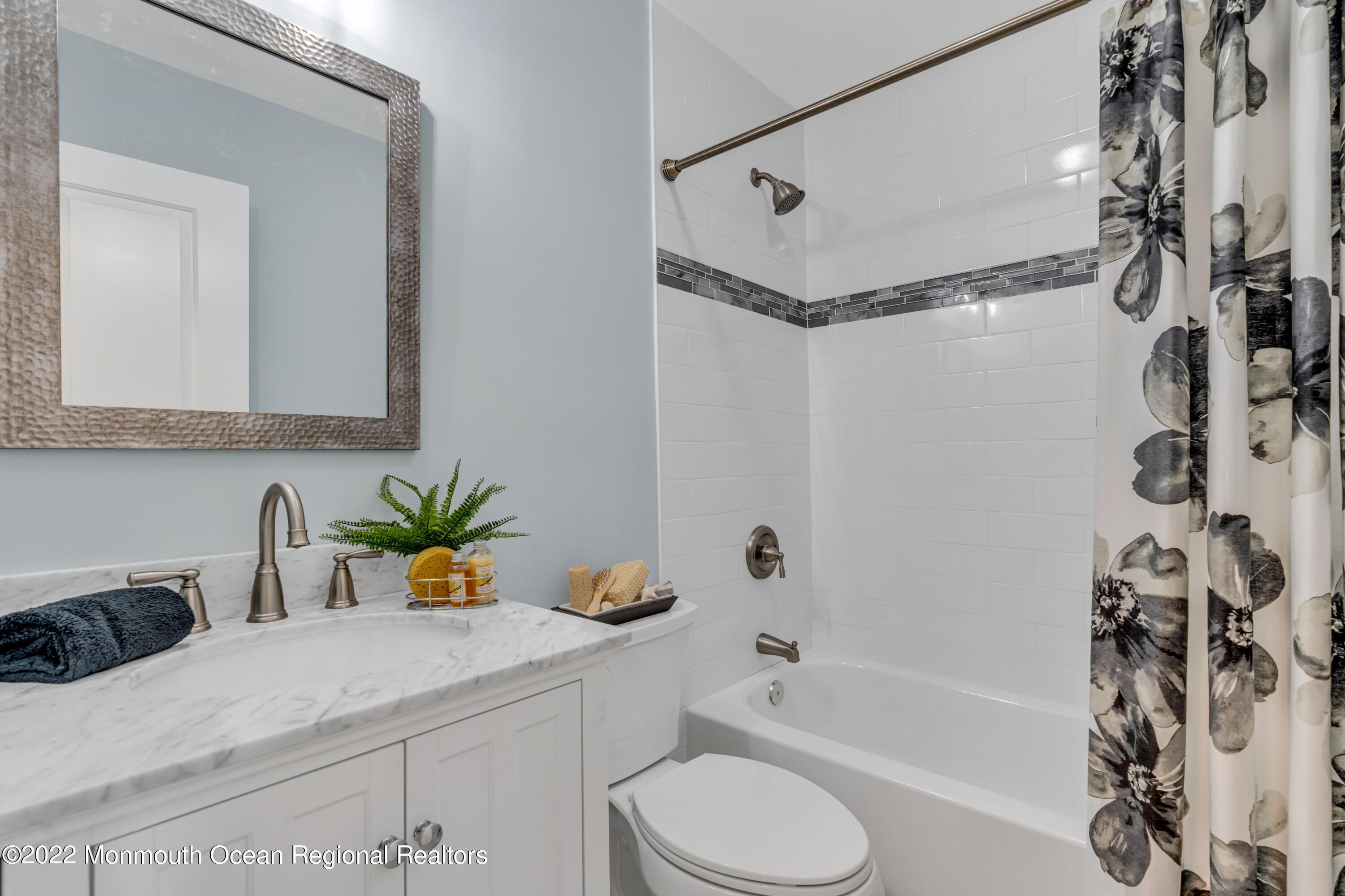 533 Riverwood Avenue