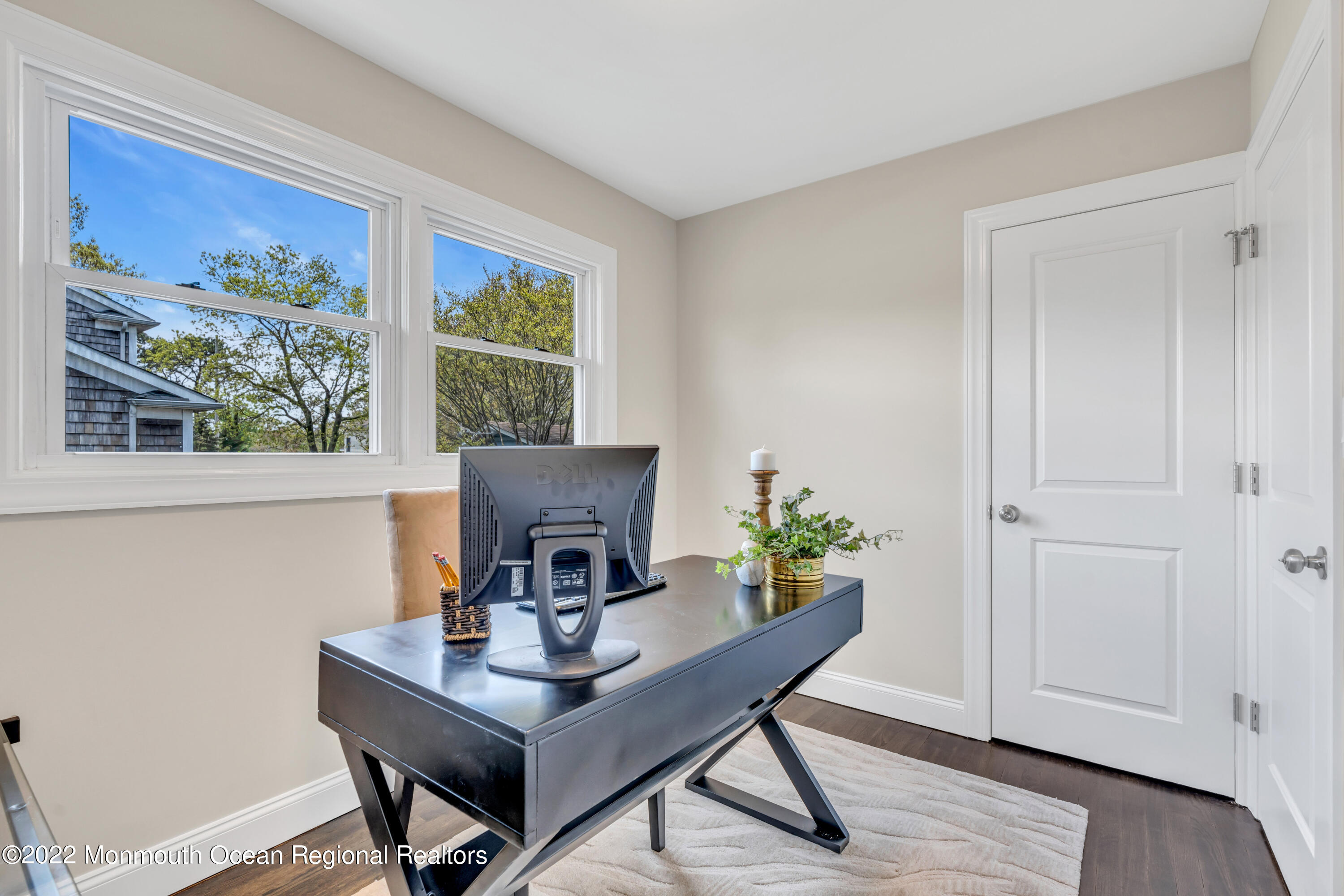 533 Riverwood Avenue