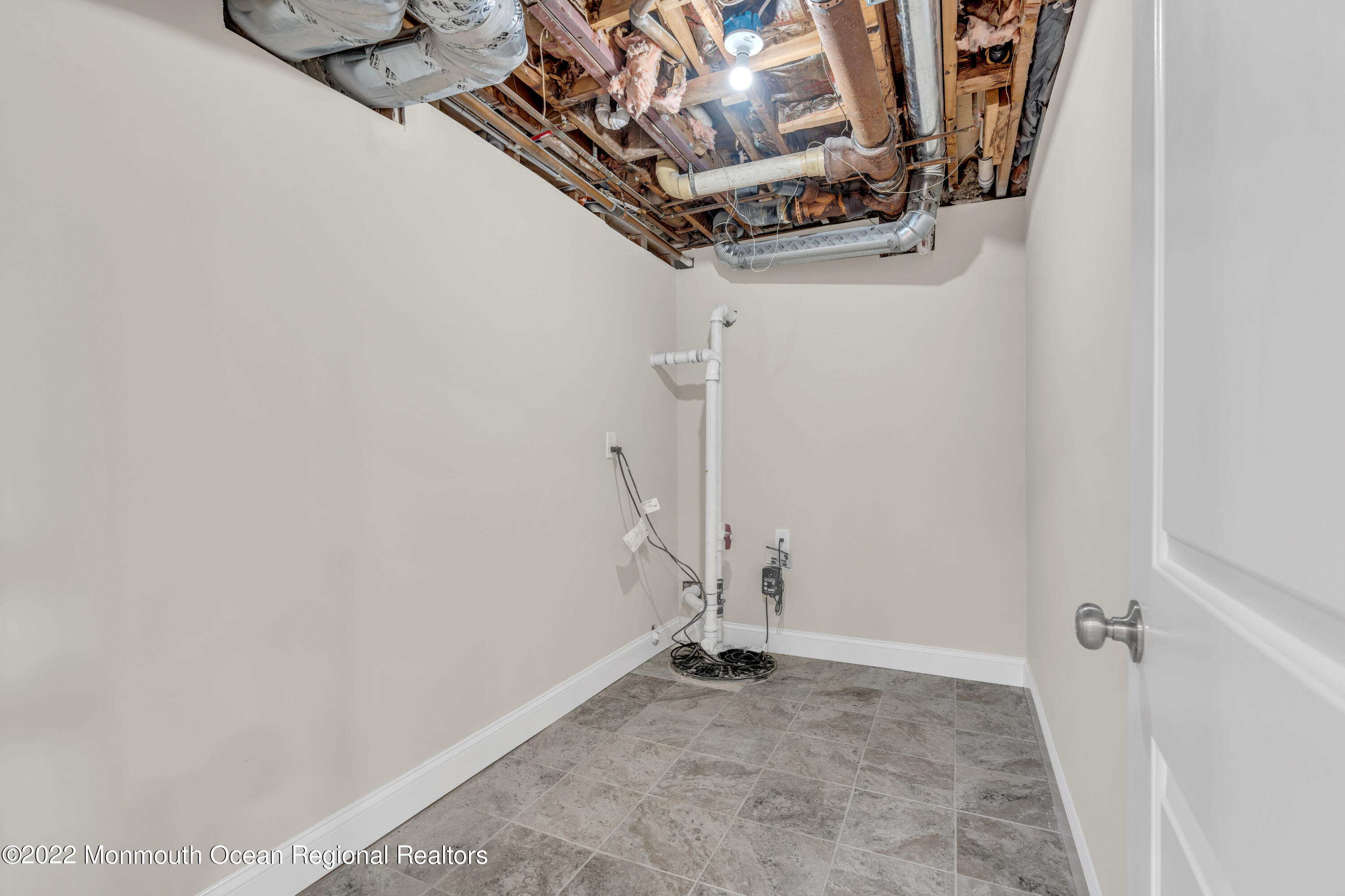 533 Riverwood Avenue