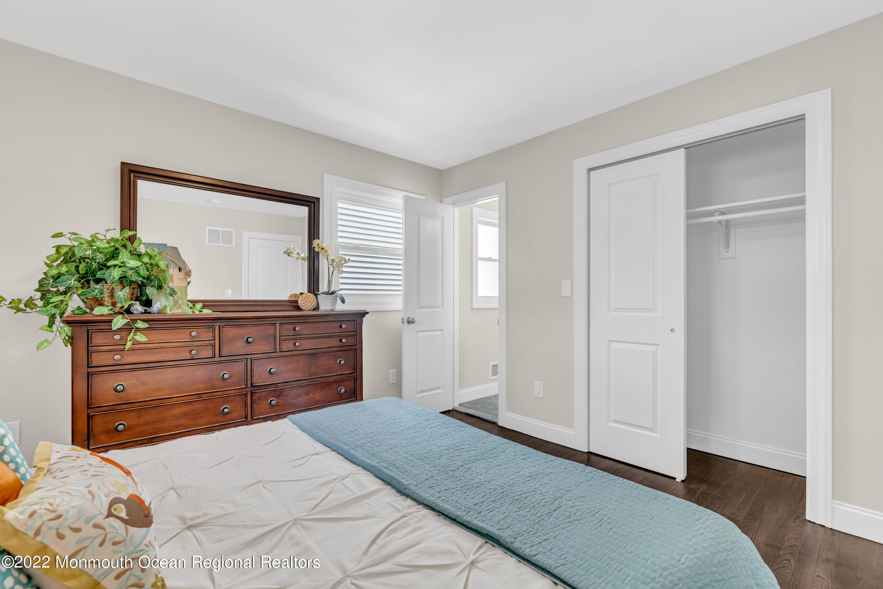 533 Riverwood Avenue