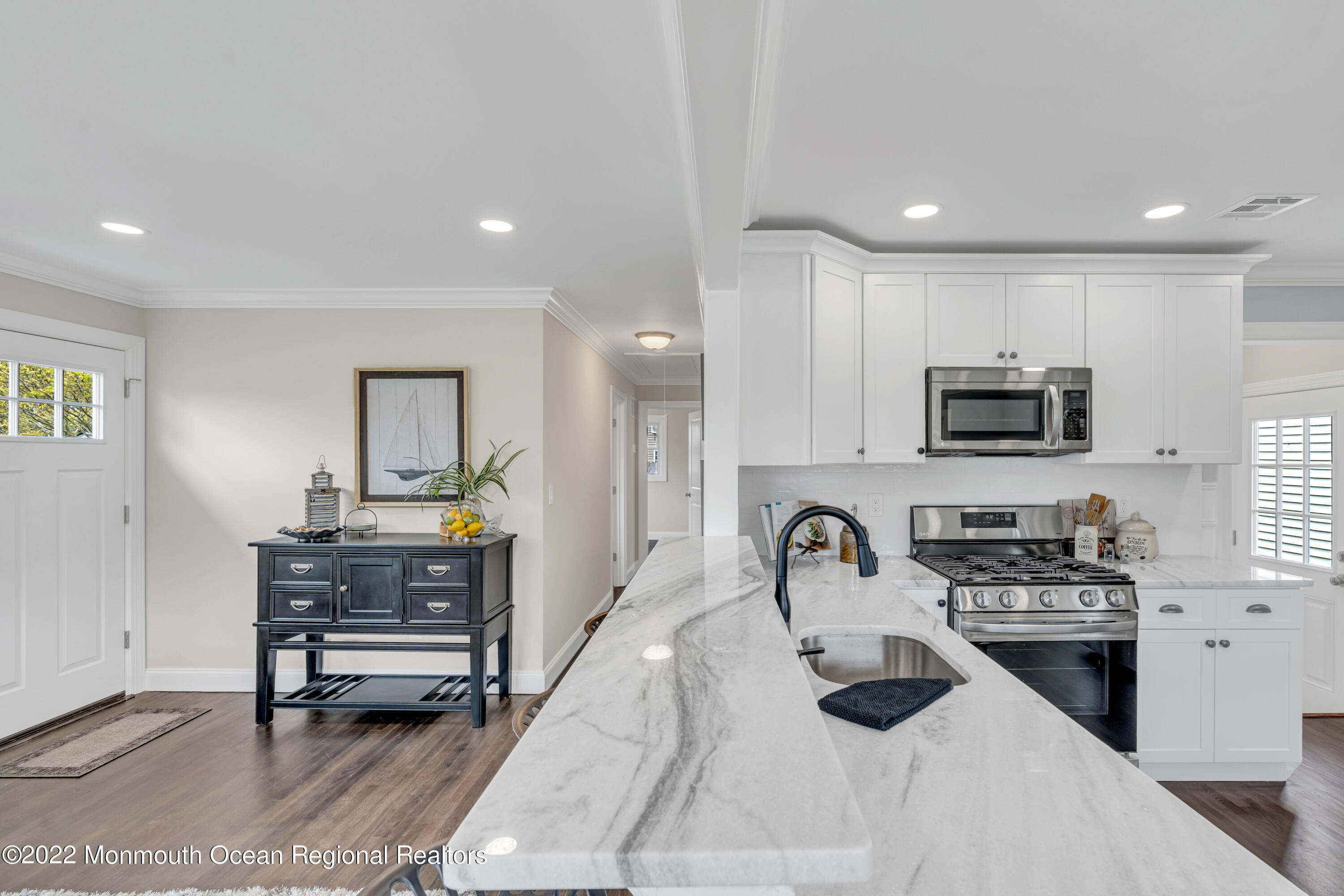 533 Riverwood Avenue