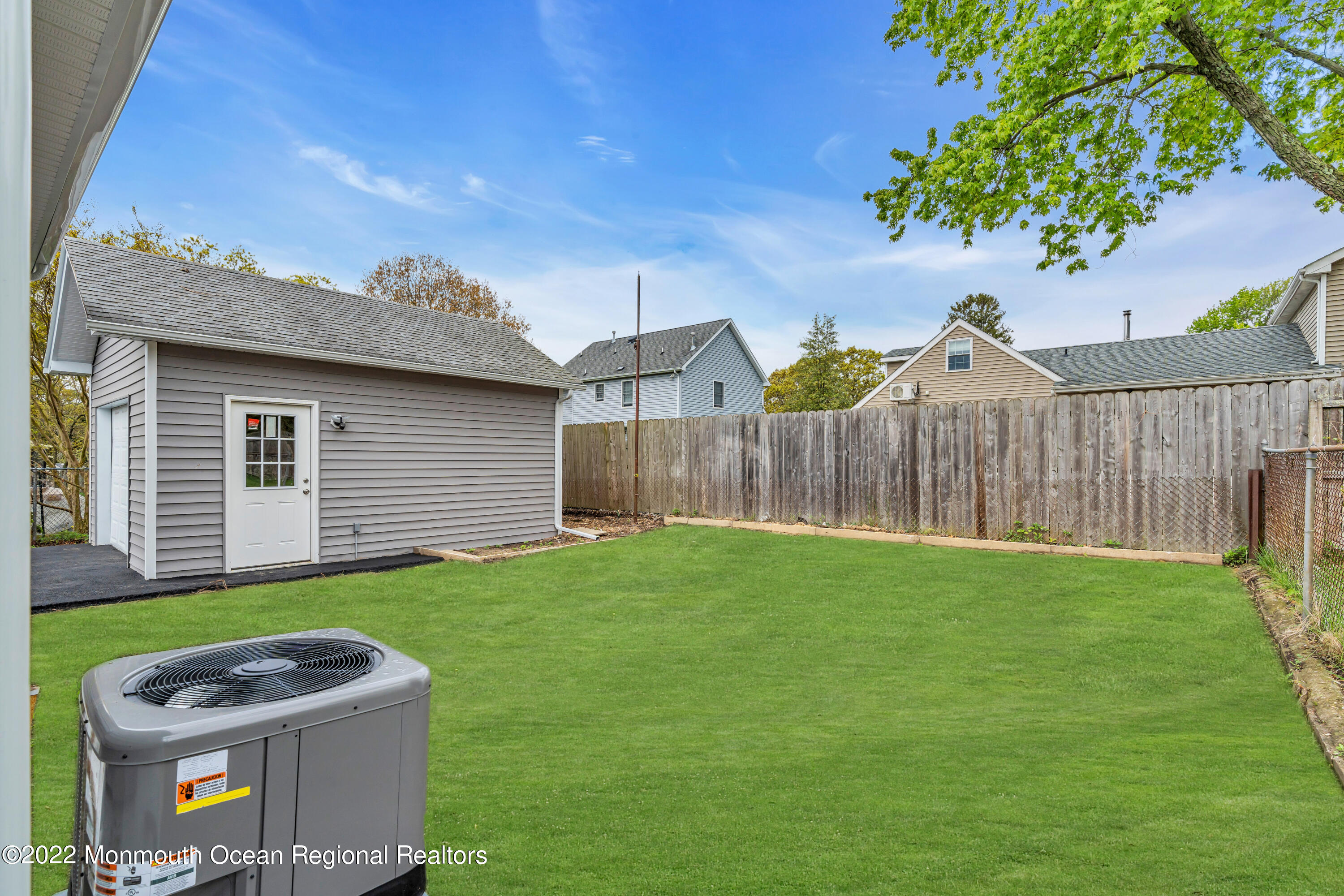 533 Riverwood Avenue