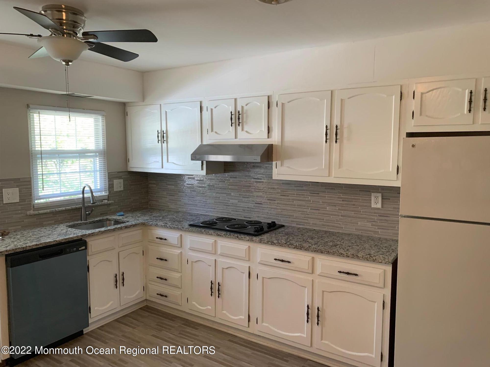 90B Cambridge Circle