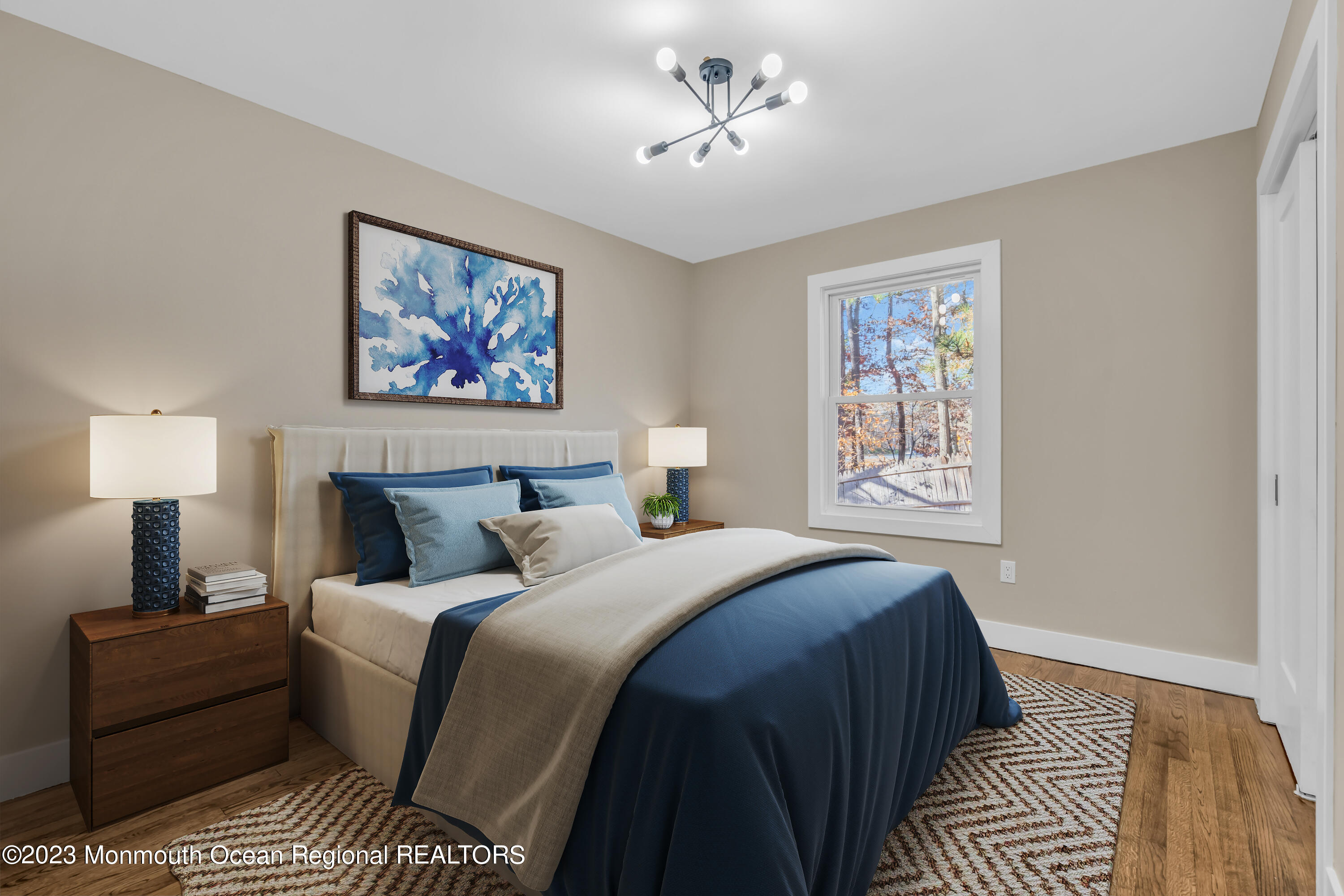 737 Lakehurst Avenue