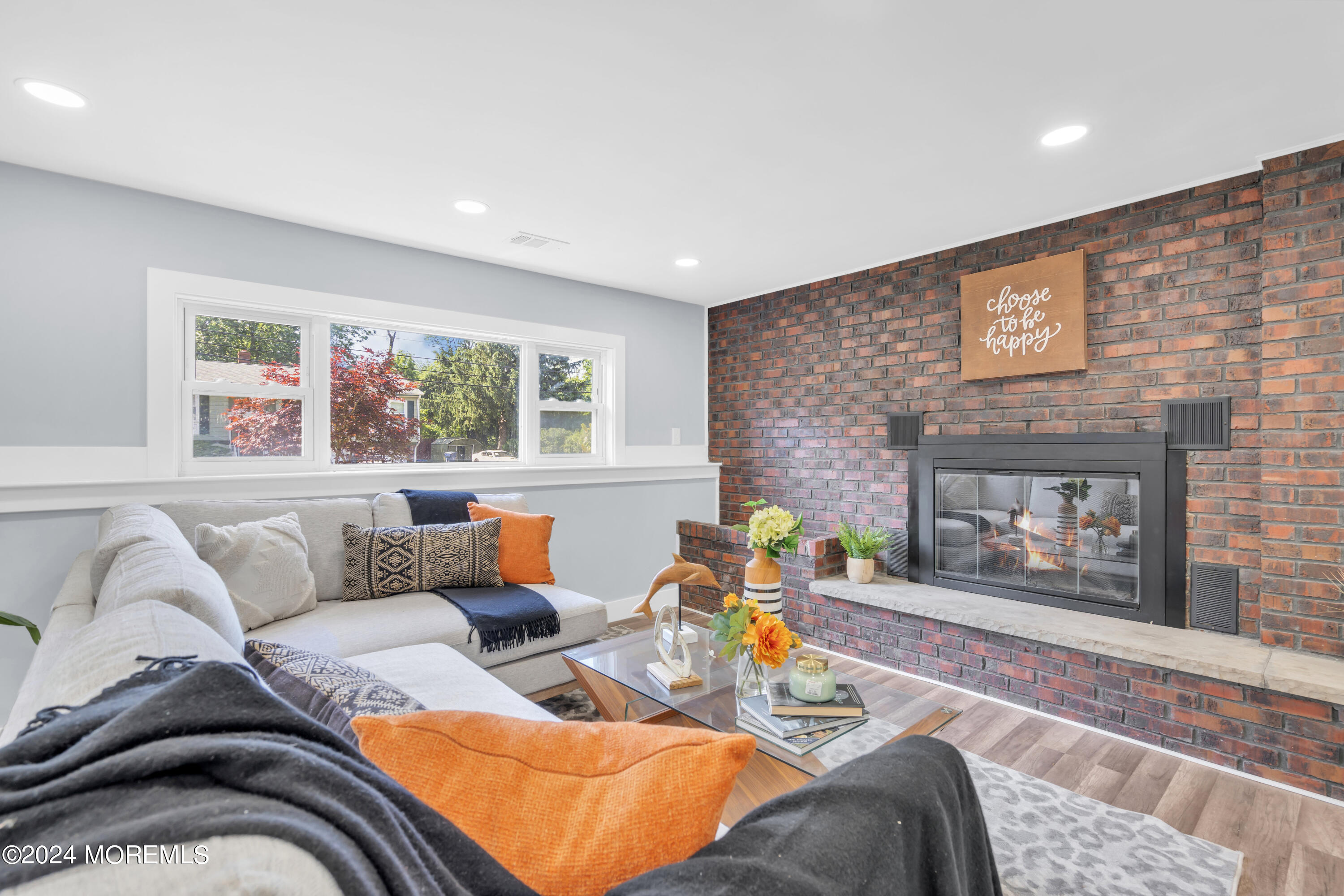 9 E Shadow Lawn Drive