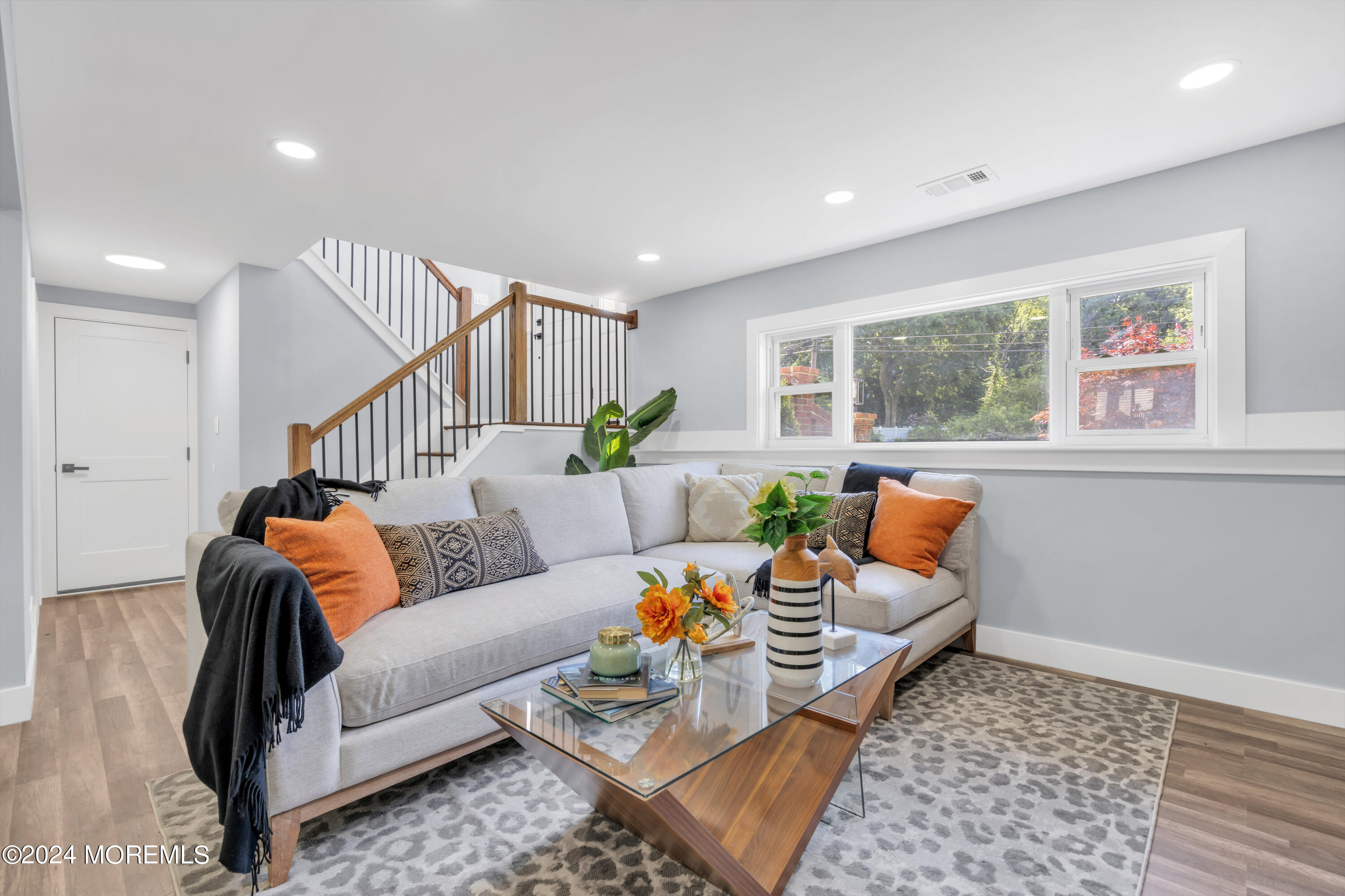 9 E Shadow Lawn Drive