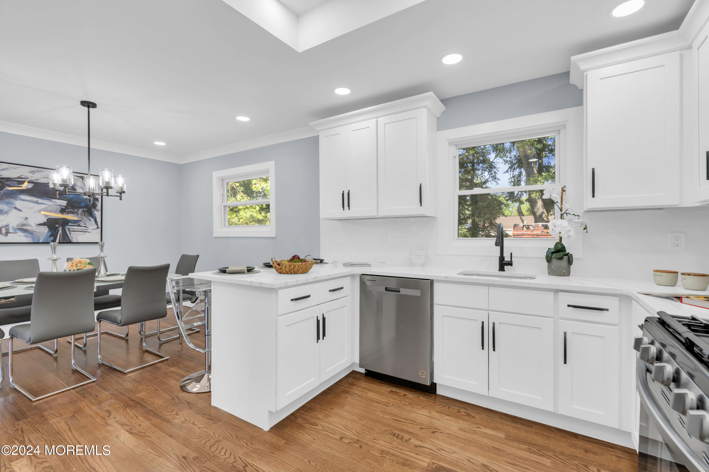 9 E Shadow Lawn Drive