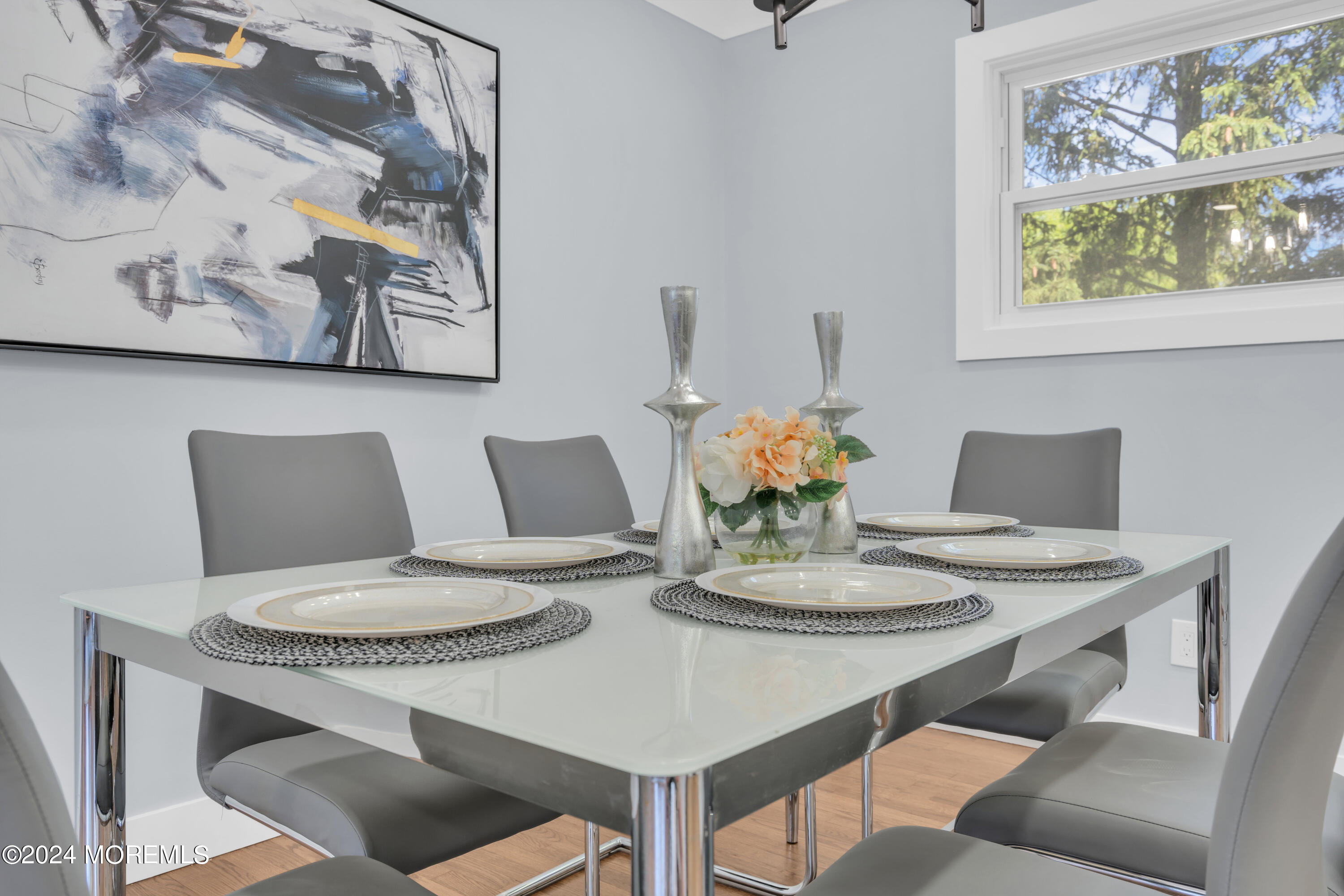 9 E Shadow Lawn Drive