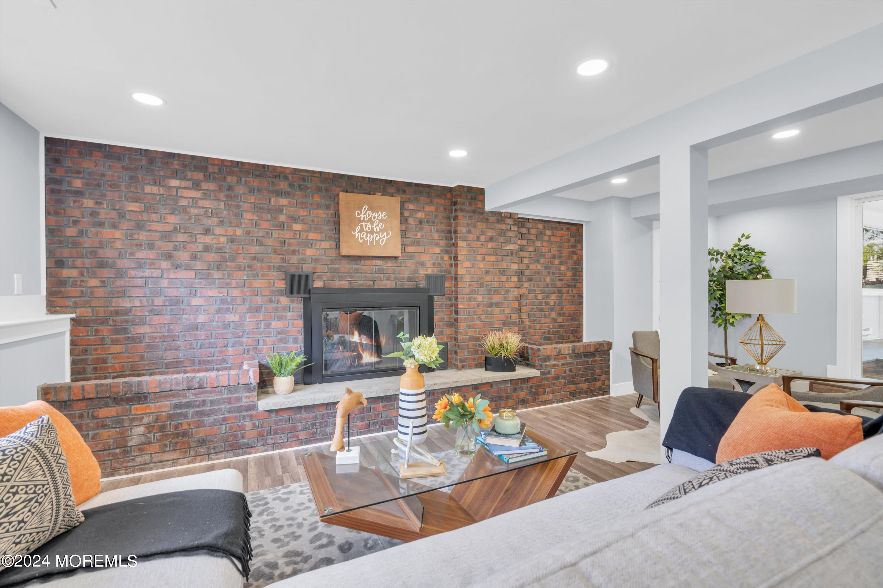 9 E Shadow Lawn Drive