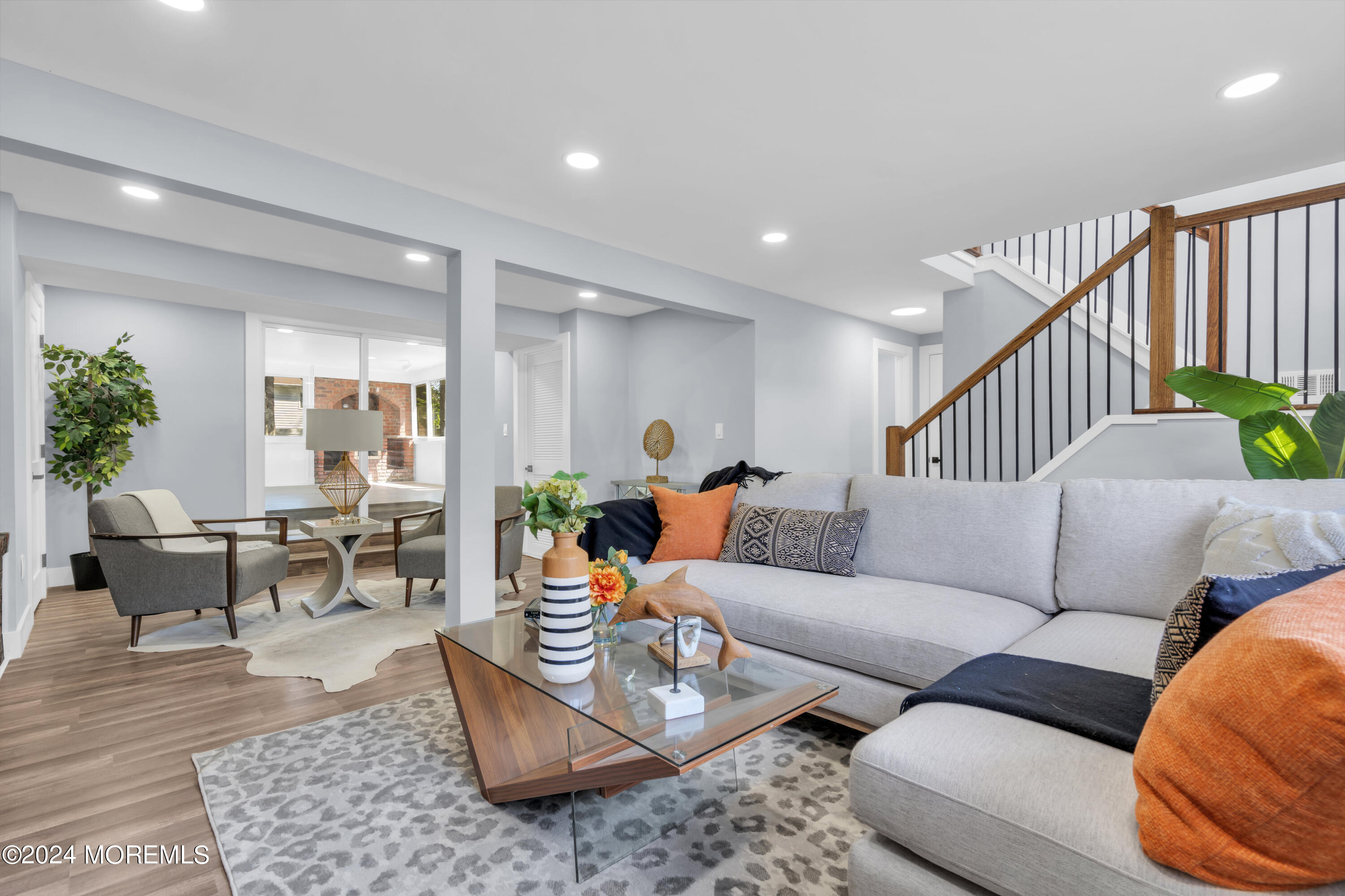 9 E Shadow Lawn Drive