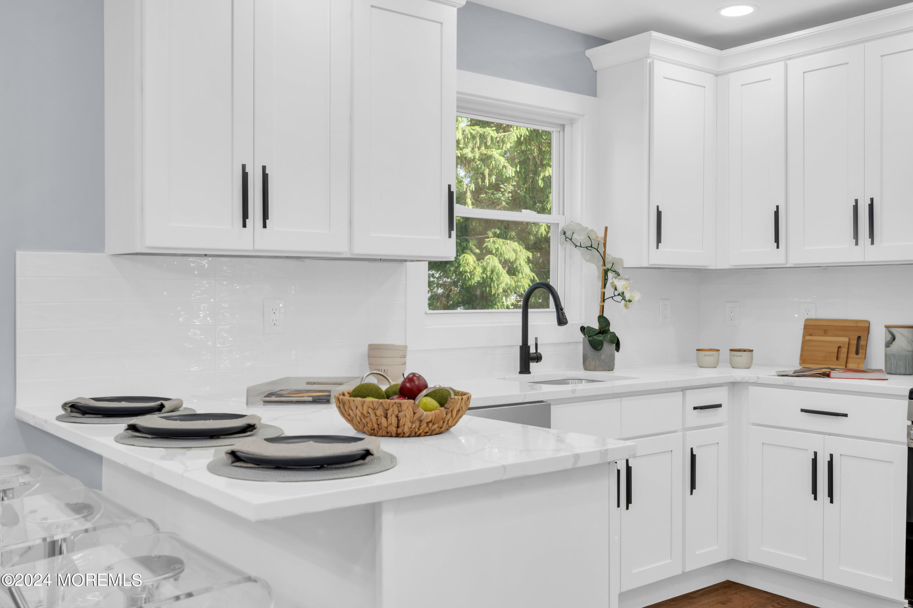 9 E Shadow Lawn Drive