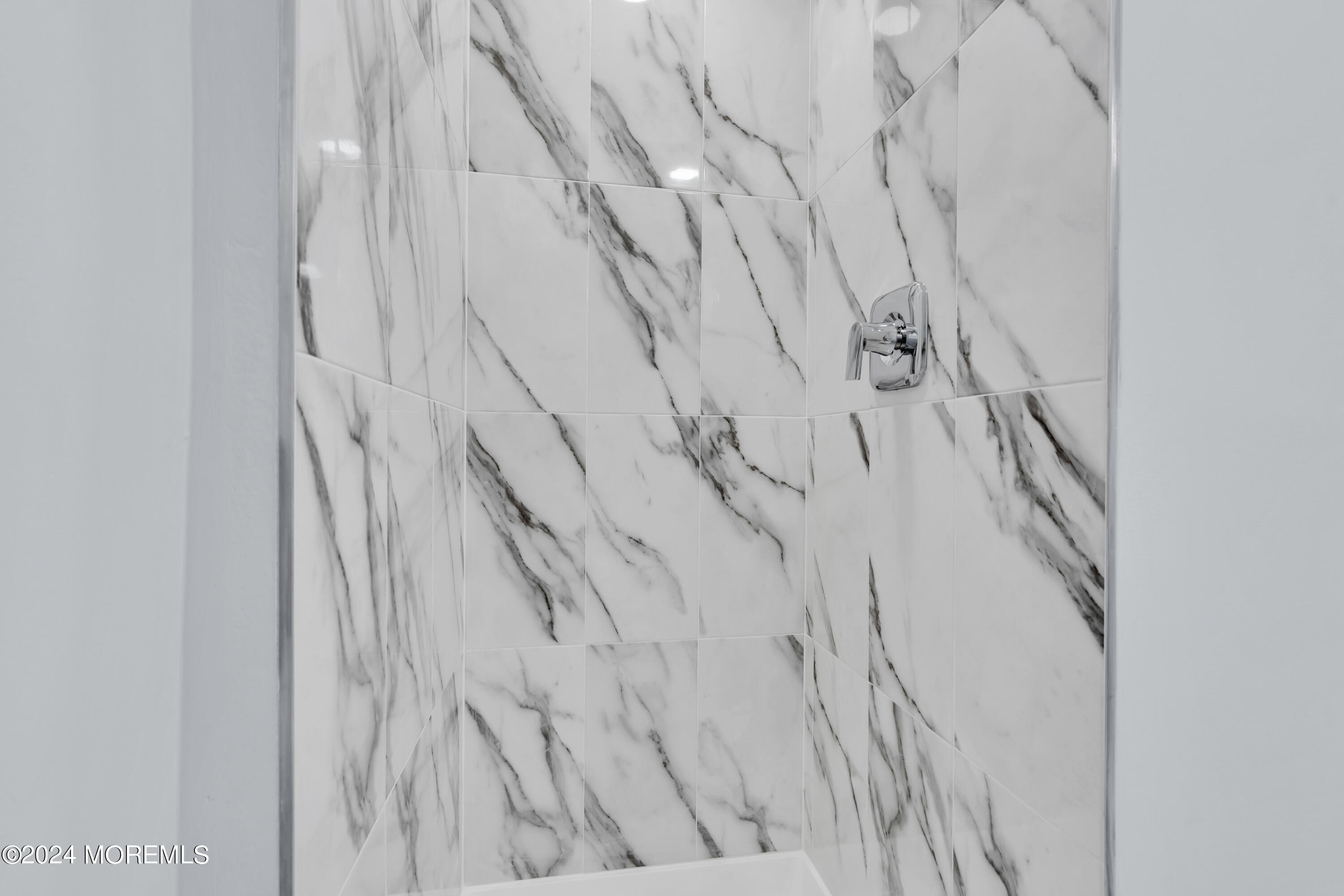 9 E Shadow Lawn Drive