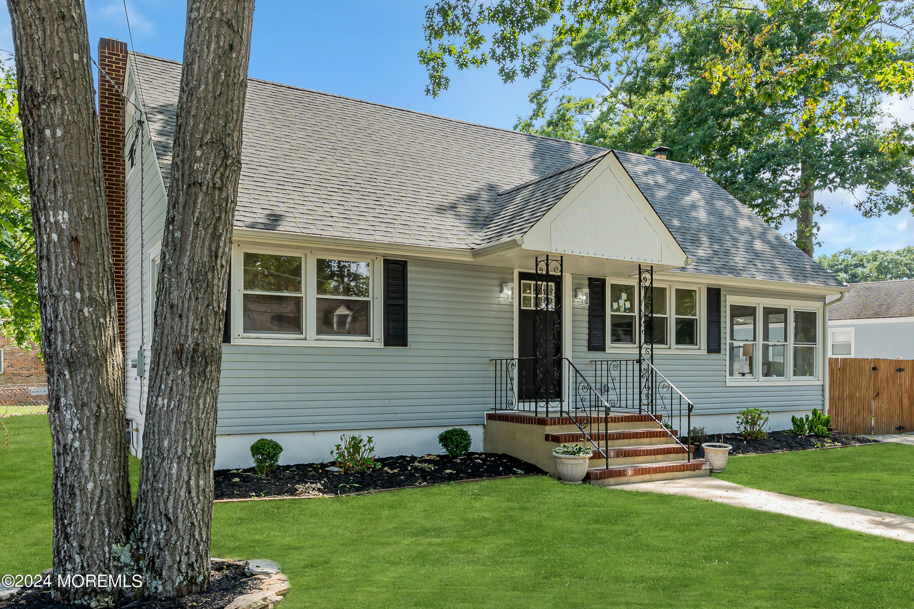 209 Lower Lake Drive