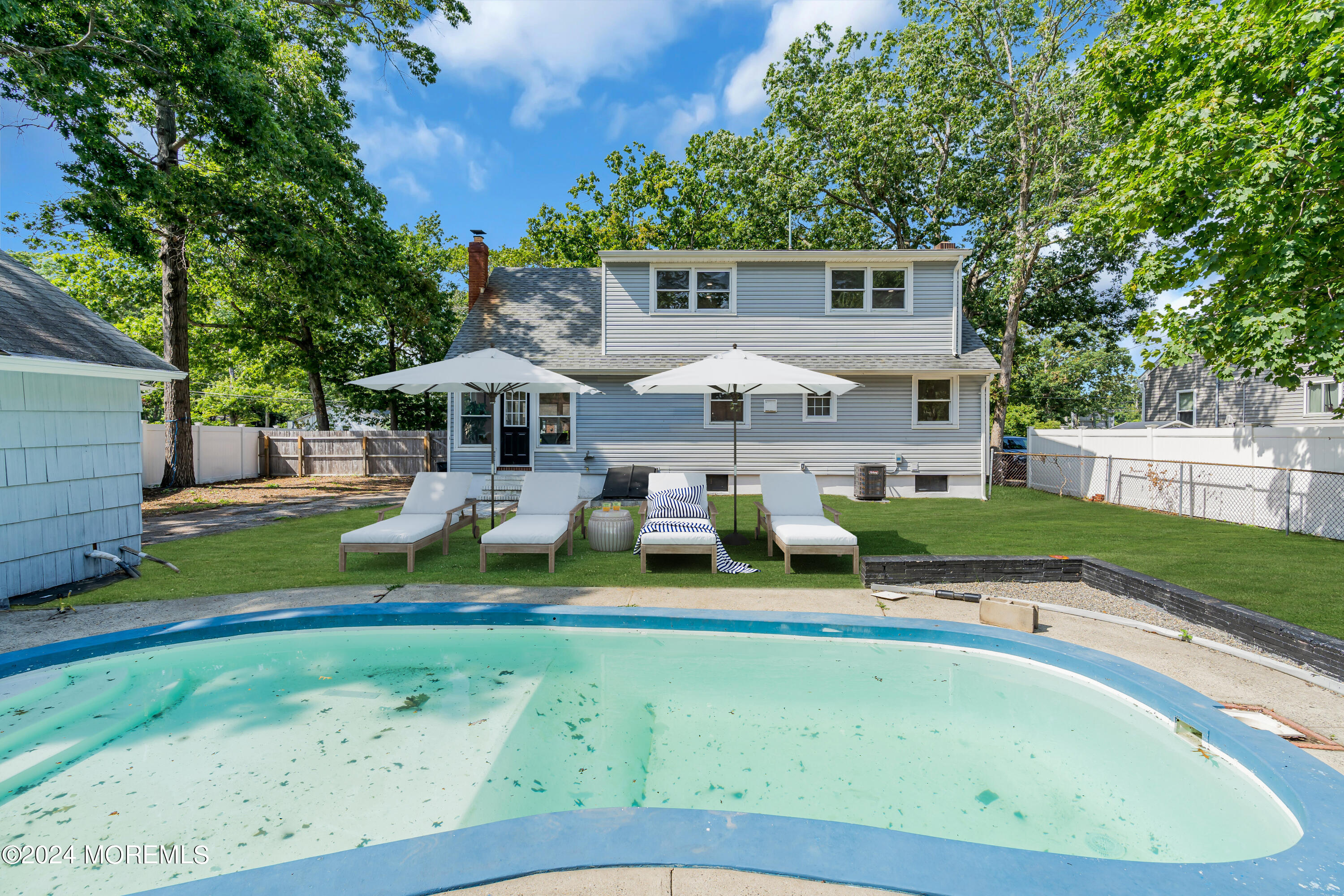 209 Lower Lake Drive