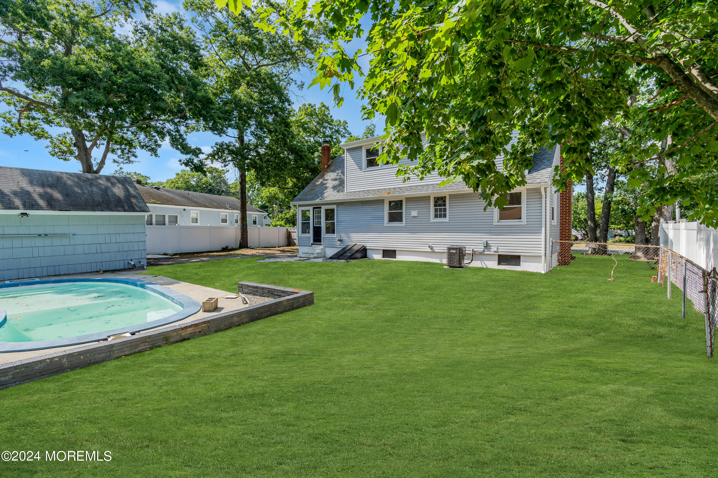 209 Lower Lake Drive