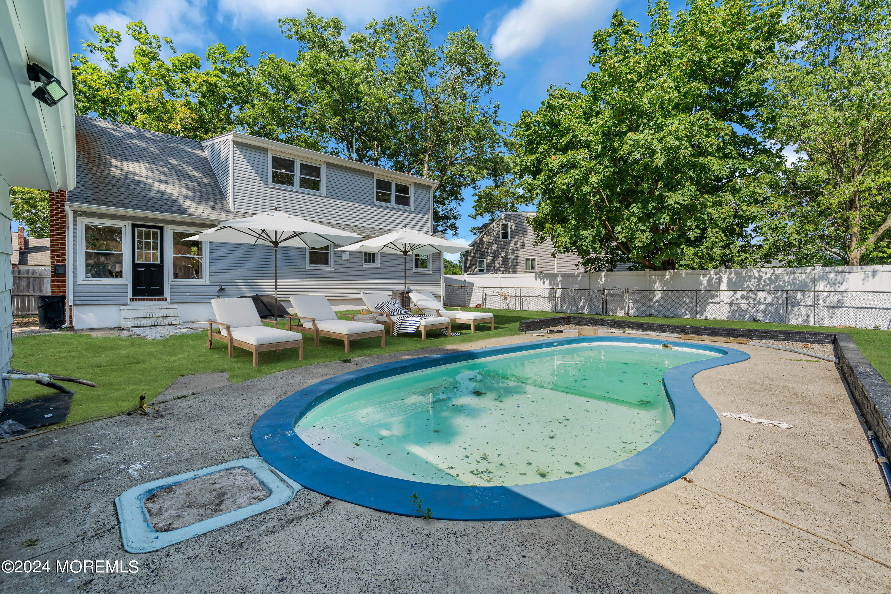 209 Lower Lake Drive