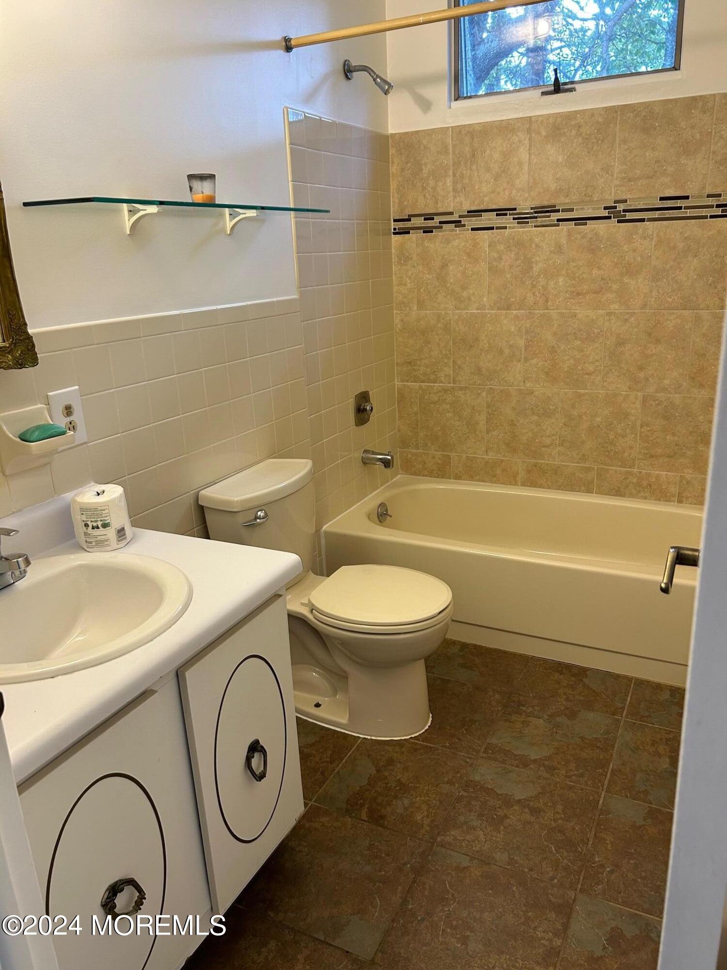 53 Chelsea Drive, 73