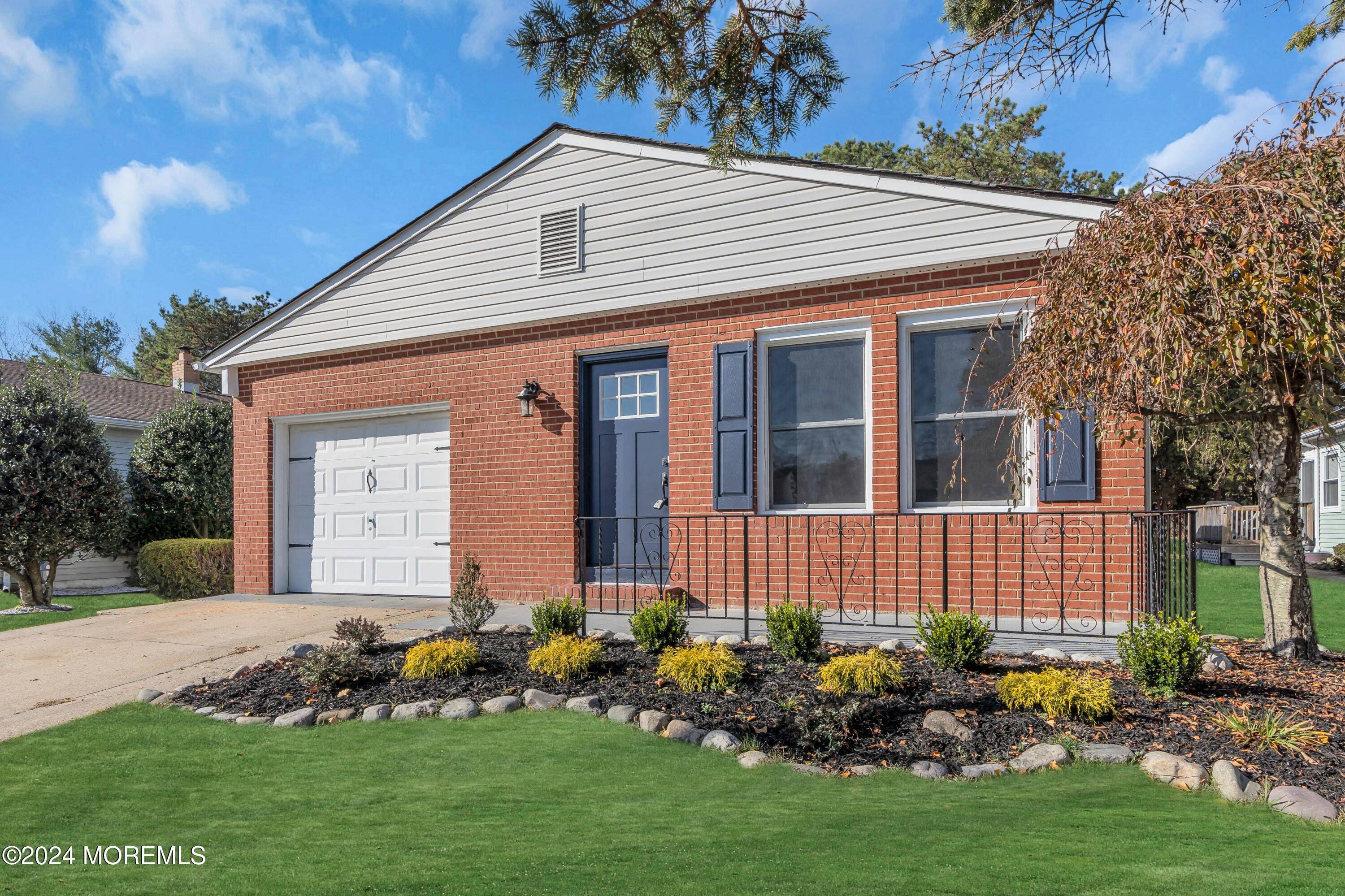 31 Guadalajara Drive