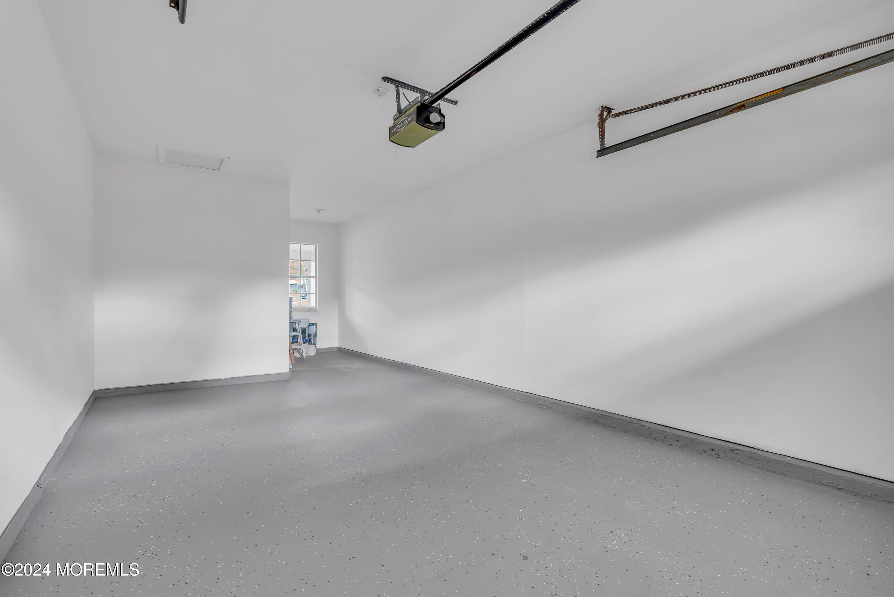 808B Balmoral Court, B