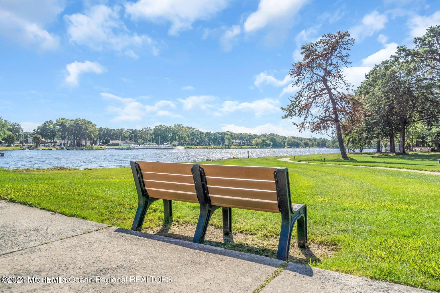 808B Balmoral Court, B