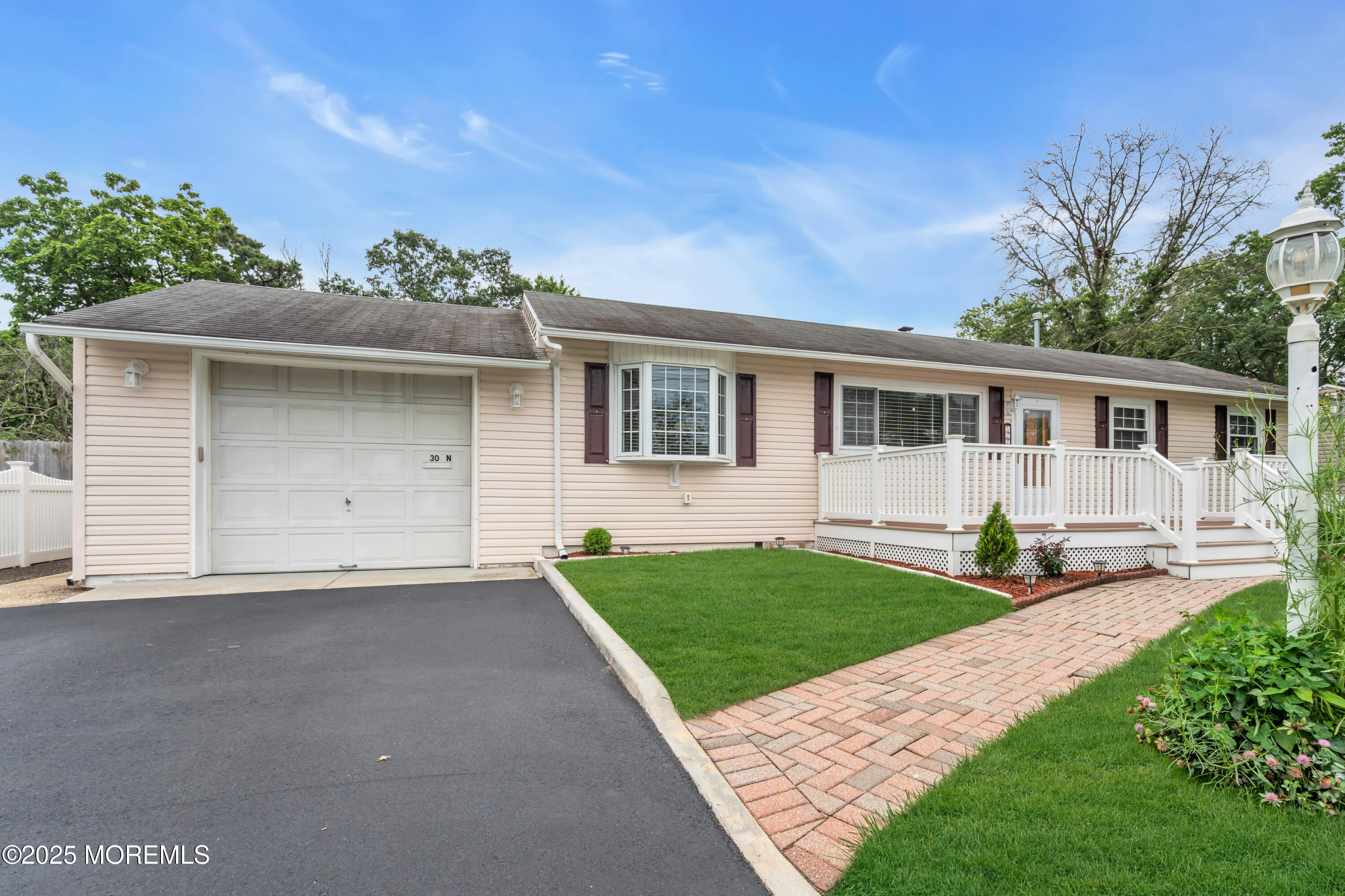 30 N Maplewood Drive
