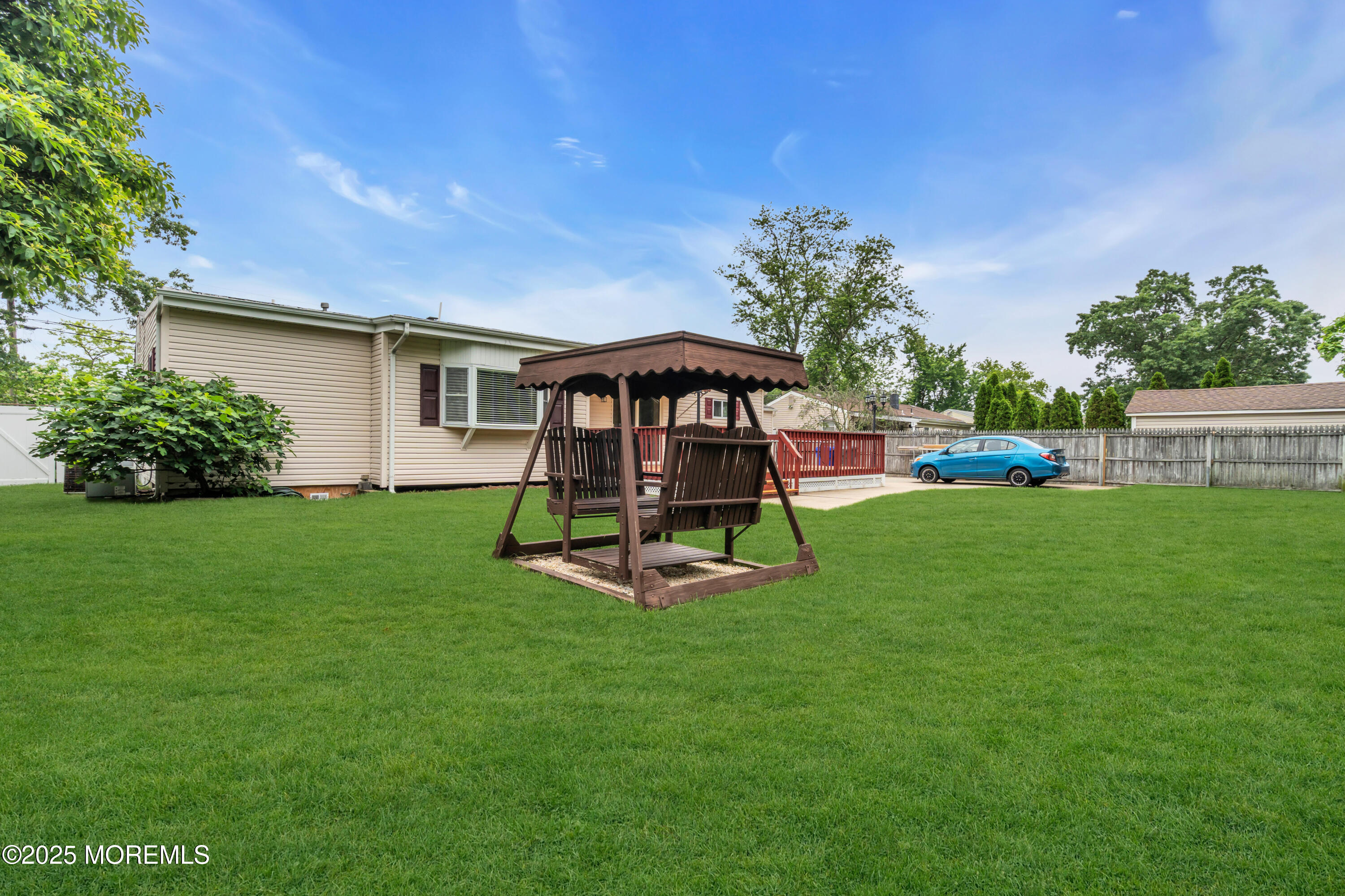 30 N Maplewood Drive