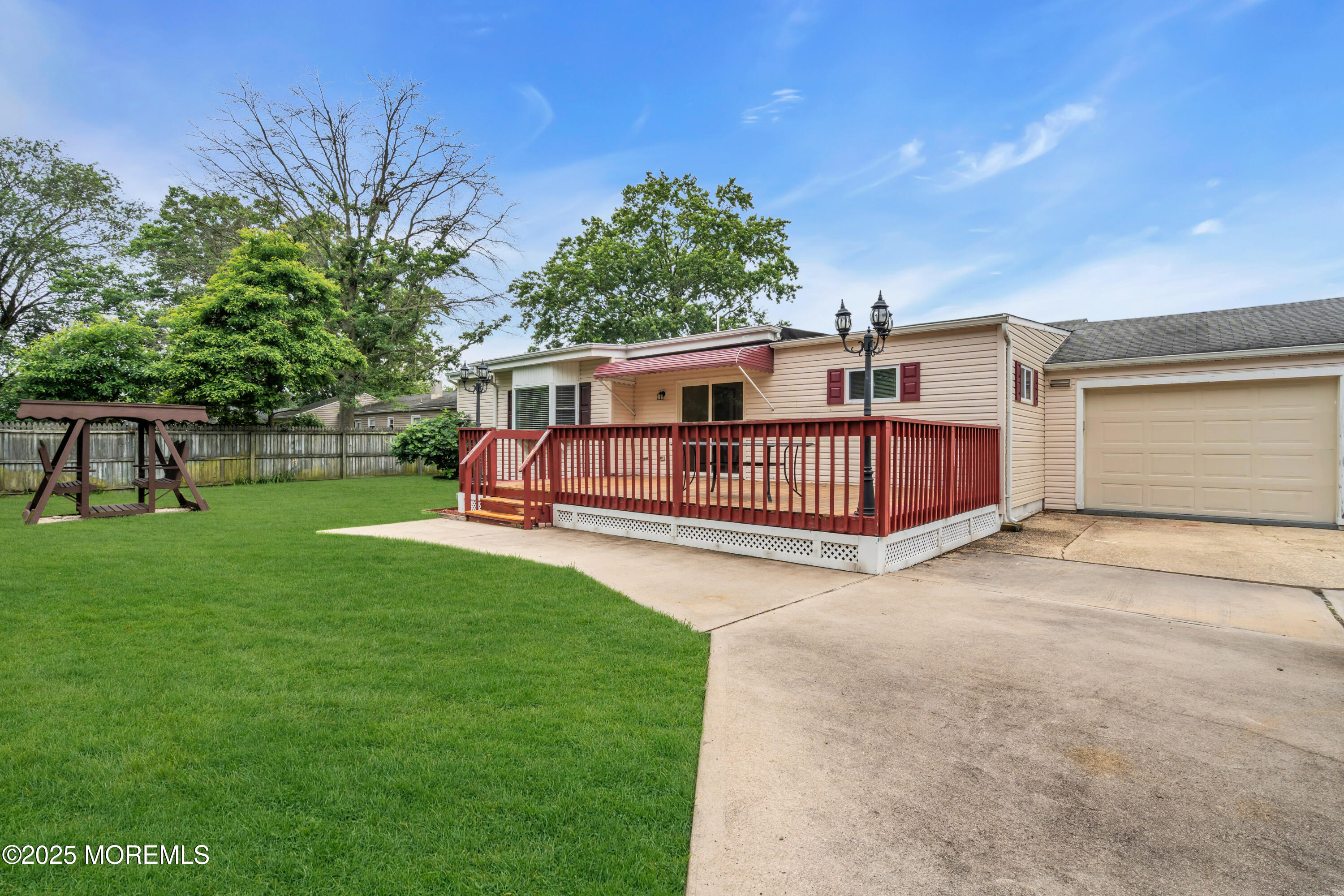 30 N Maplewood Drive