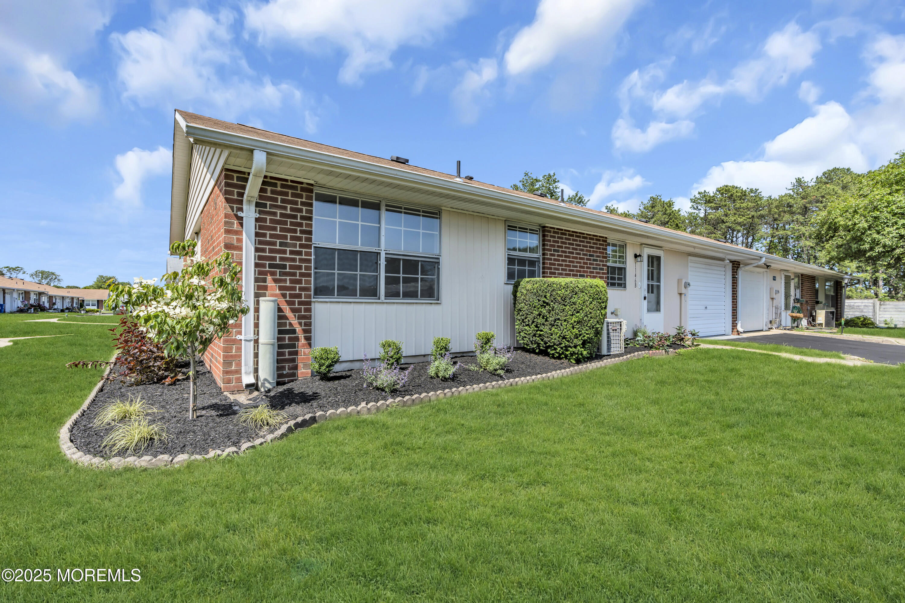 1146B Argyll Circle, B