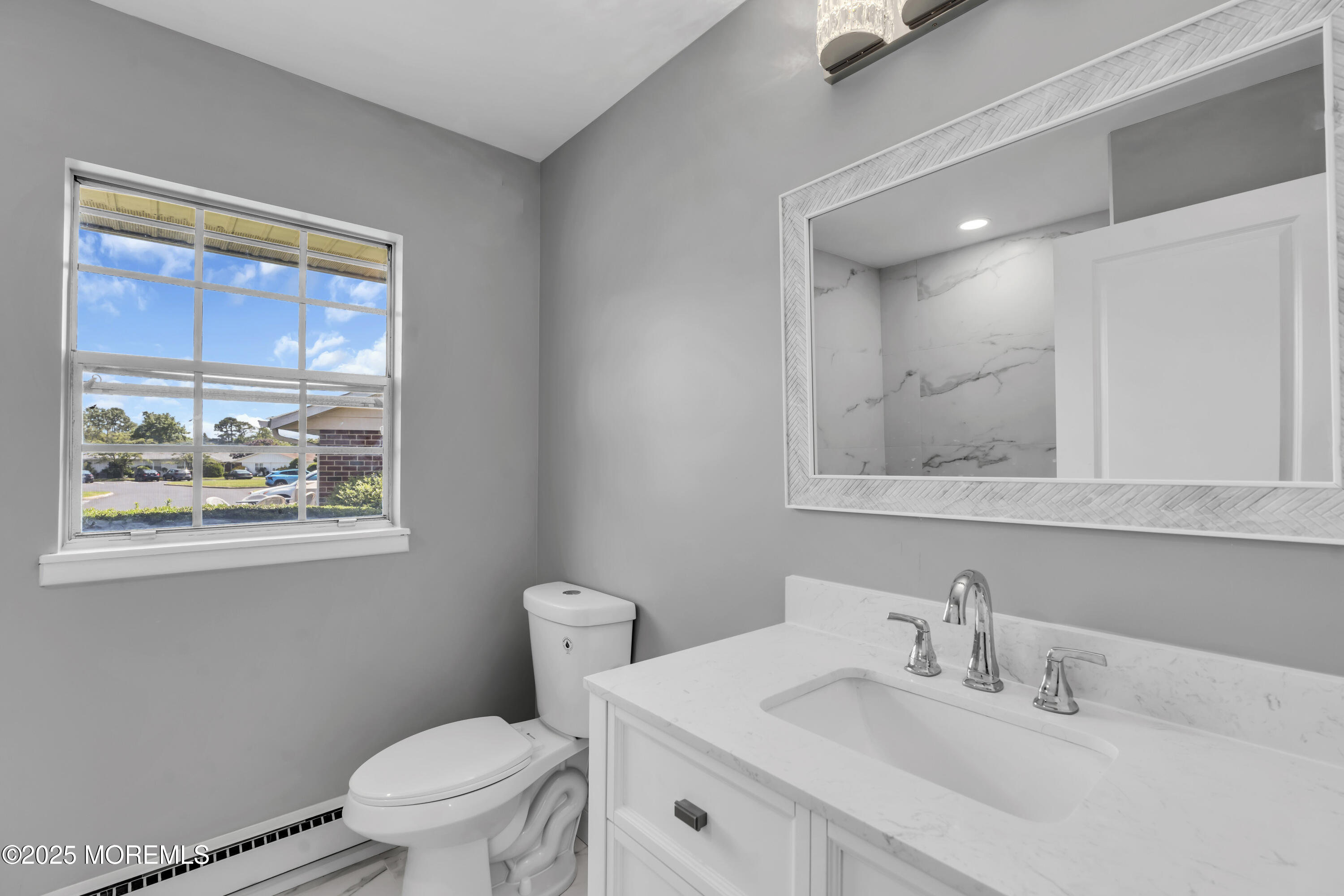 1146B Argyll Circle, B