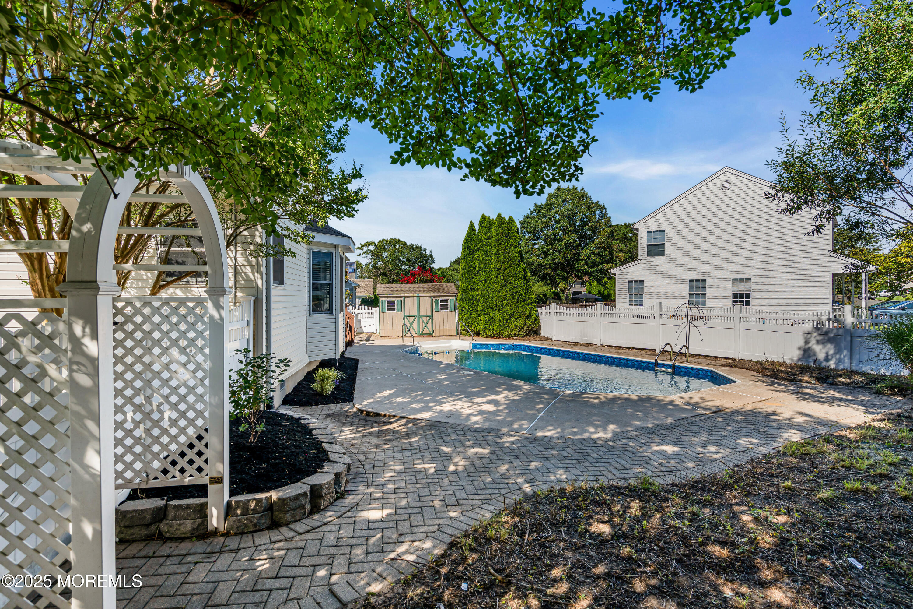 148 Compass Road