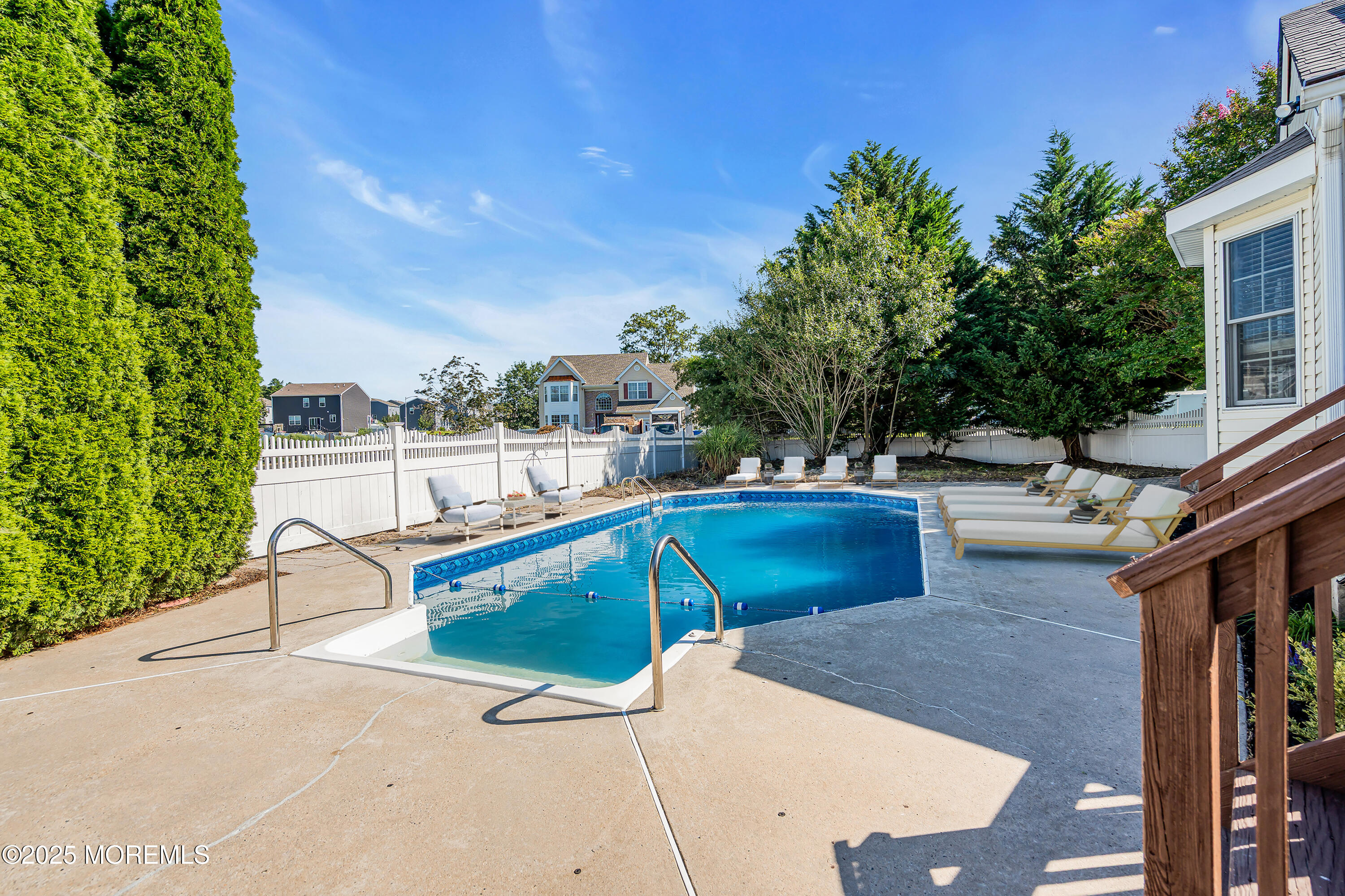148 Compass Road