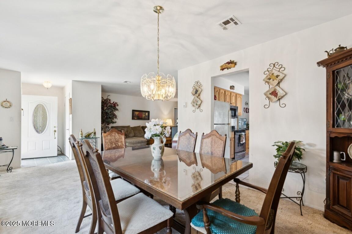 18 Meadowbrook Road, Brick