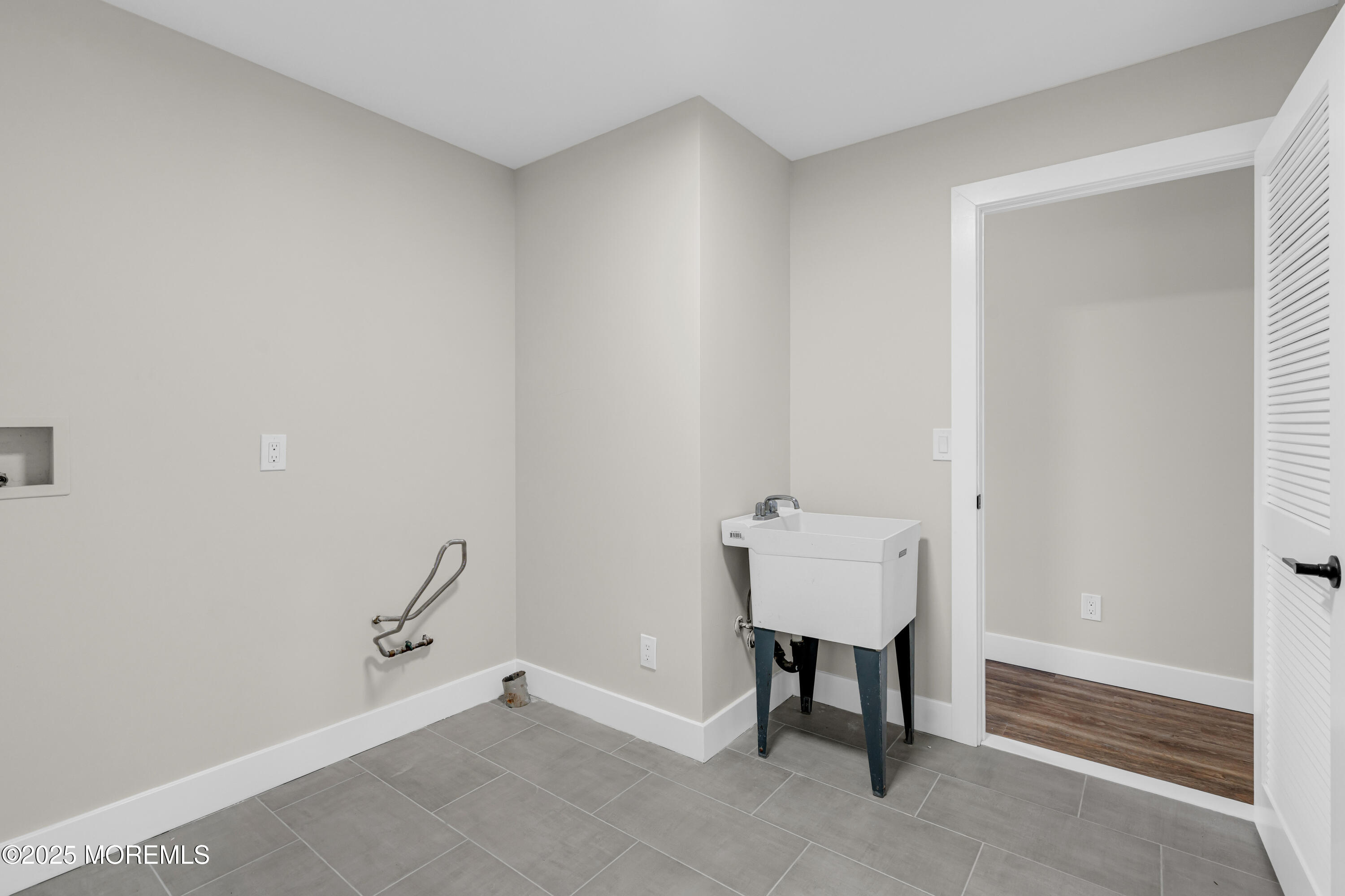 148 Compass Road