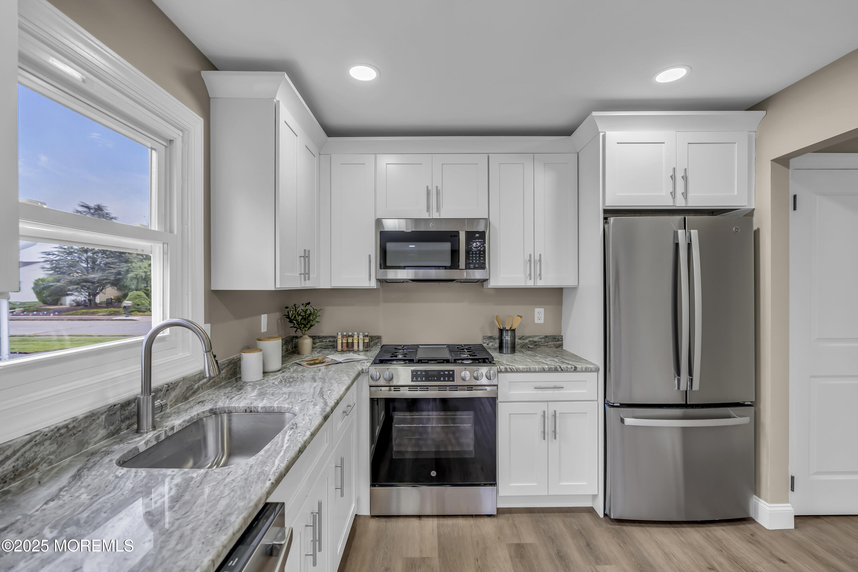 18 Gower Road, Toms River