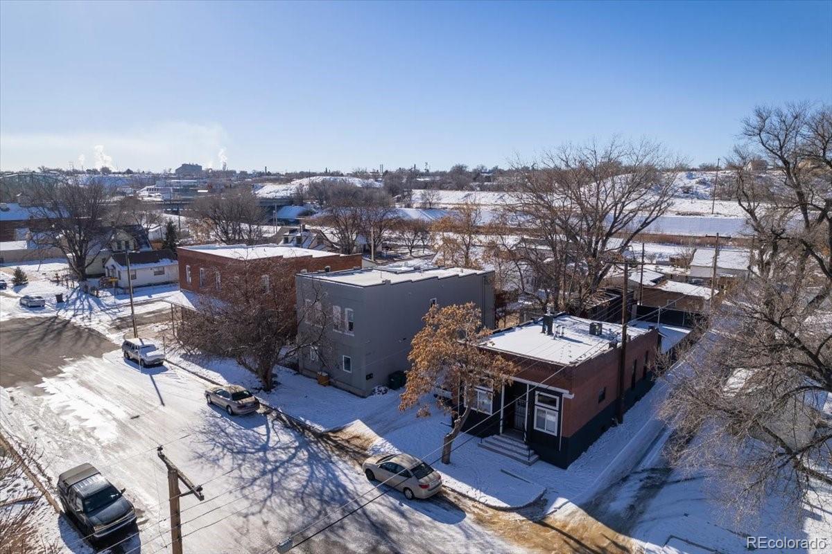813 E B Street