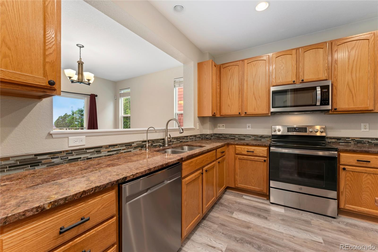 16580 E 104th Place