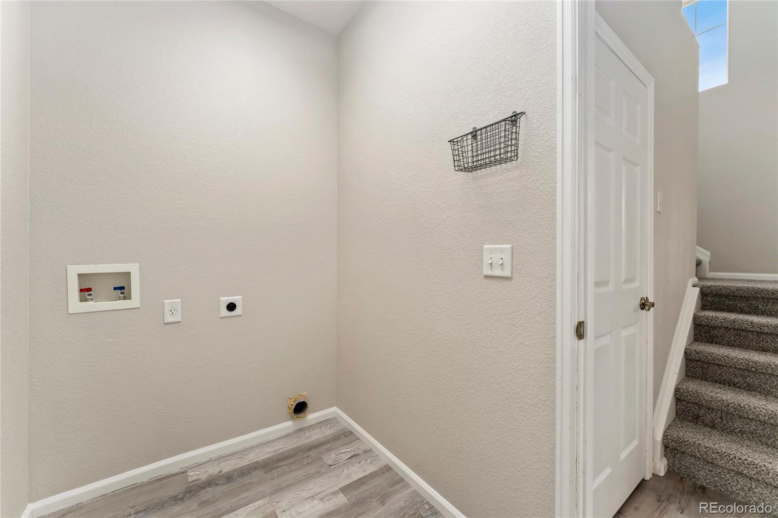 16580 E 104th Place