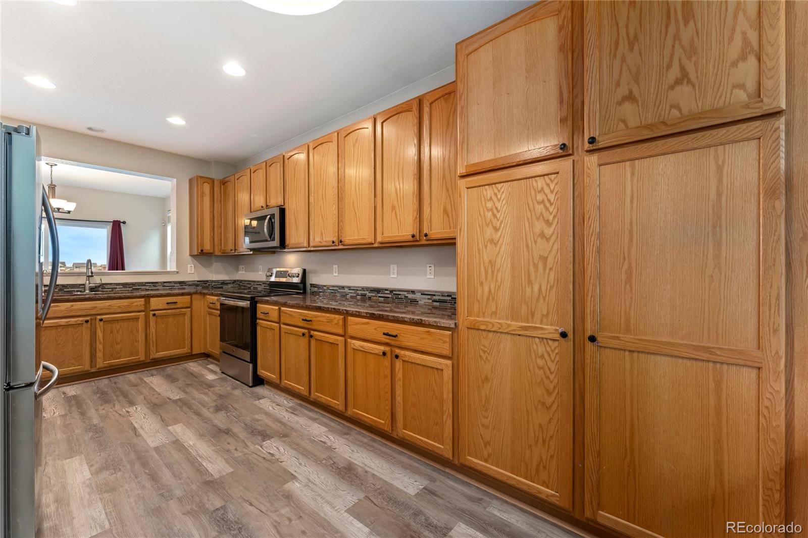 16580 E 104th Place