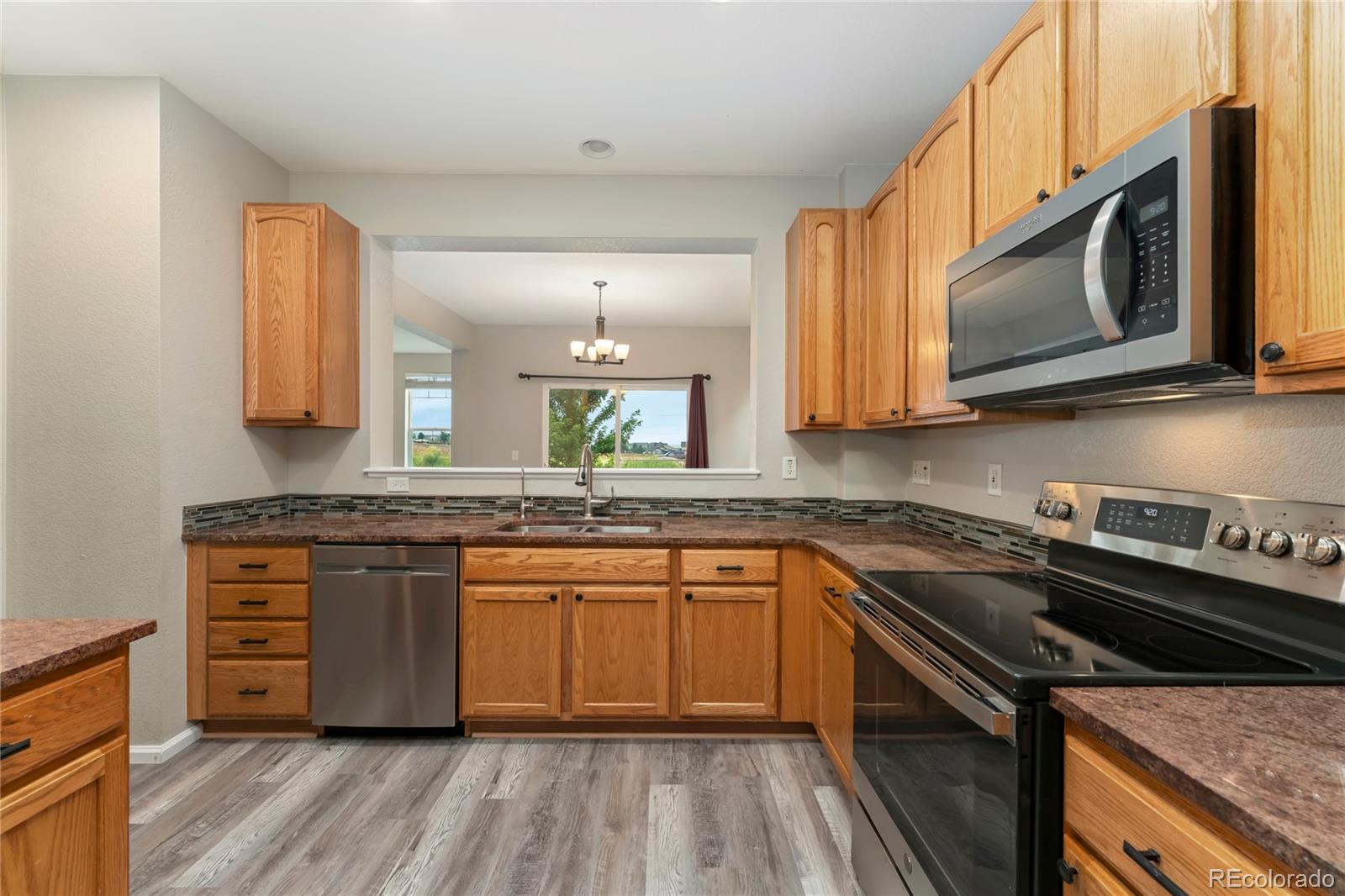 16580 E 104th Place
