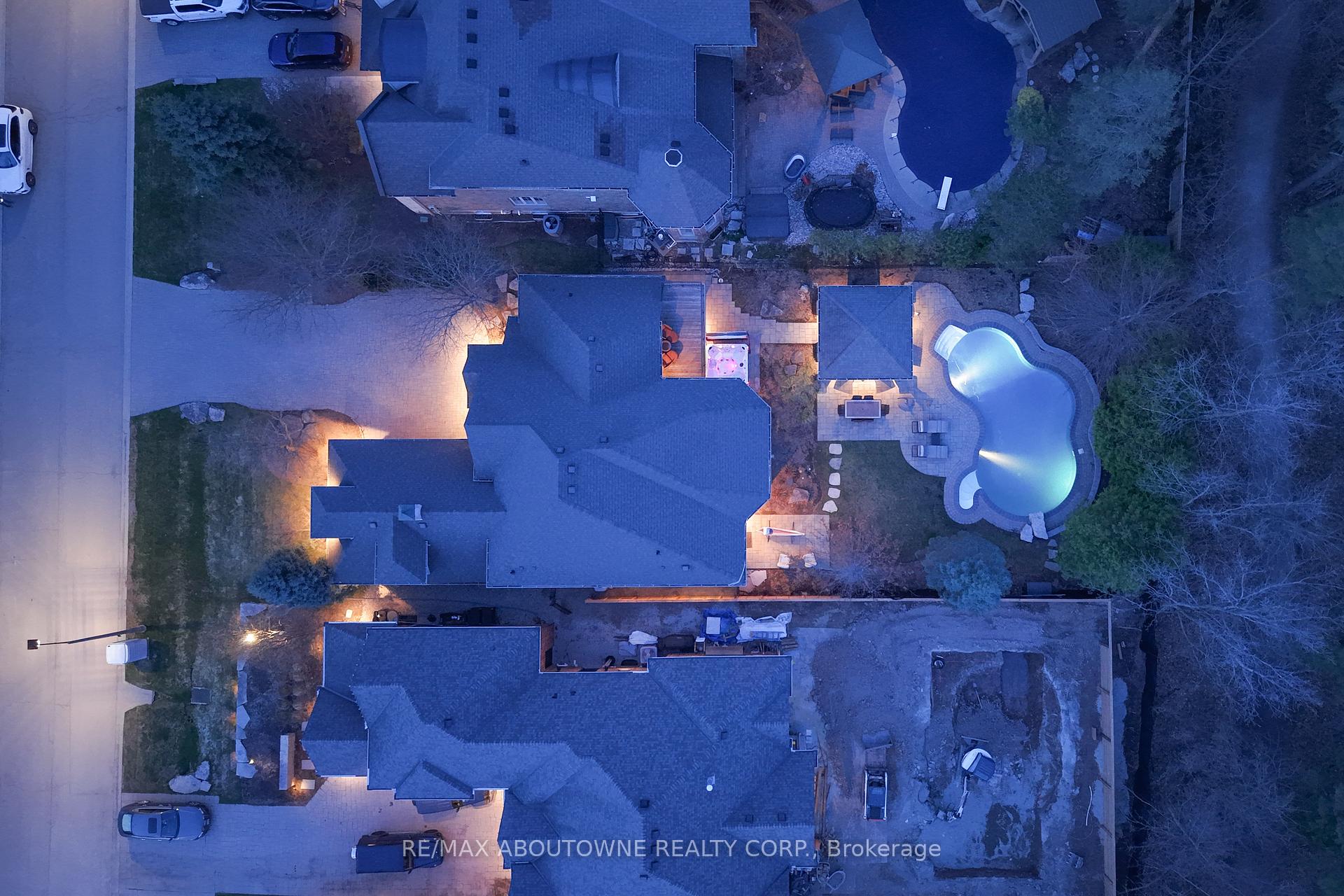 1175 Riverbank Way