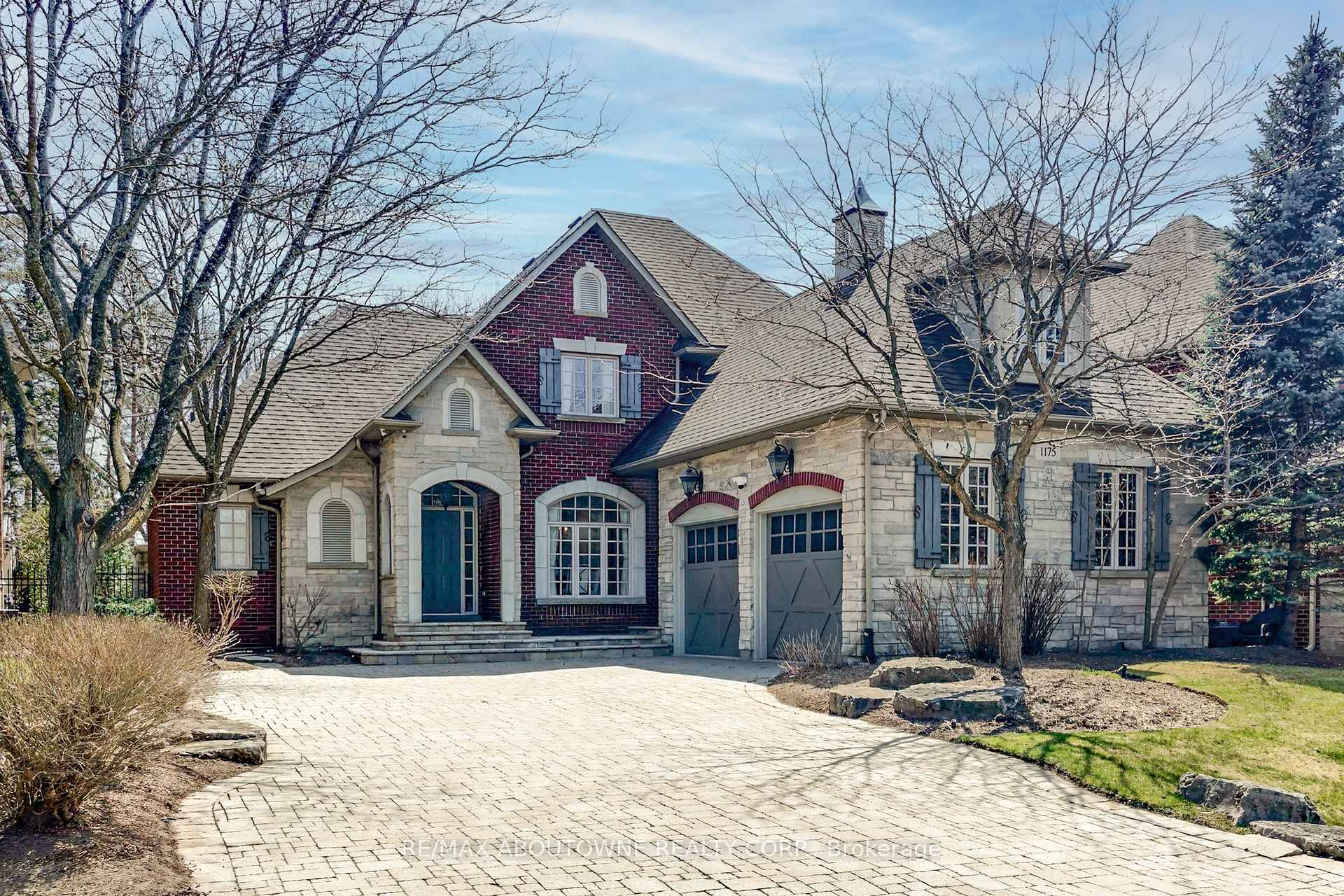 1175 Riverbank Way
