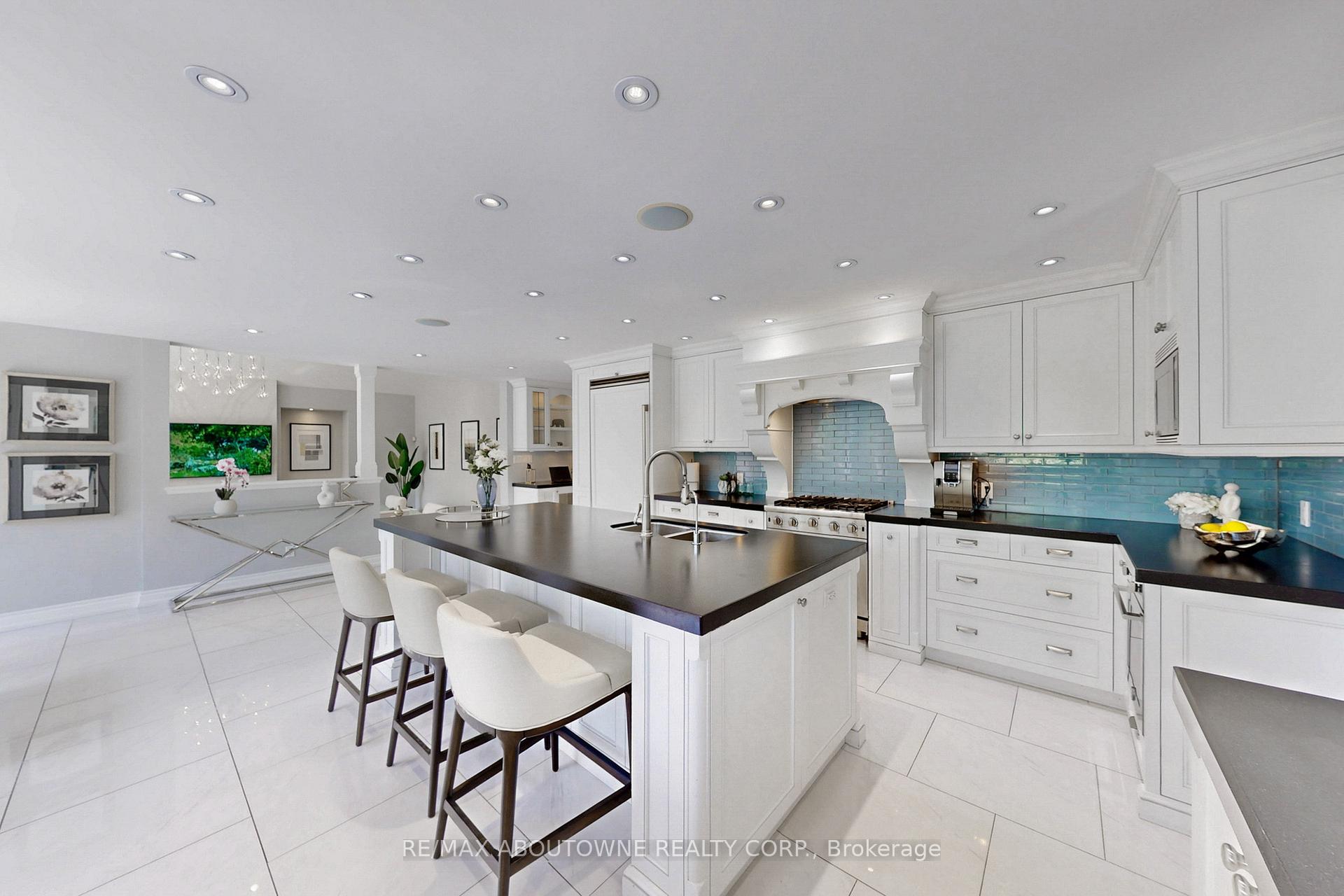 152 Elton Park Road