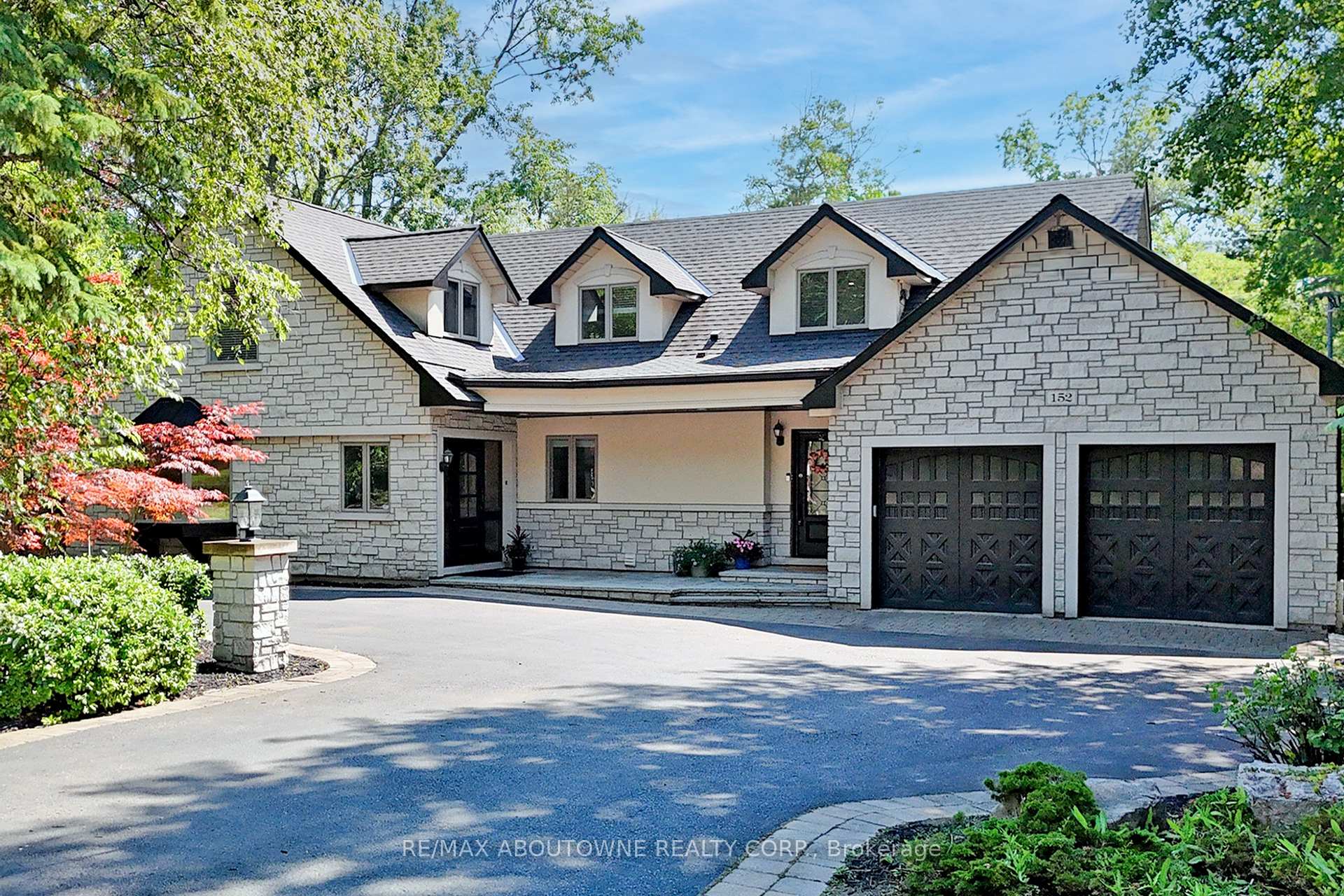 152 Elton Park Road