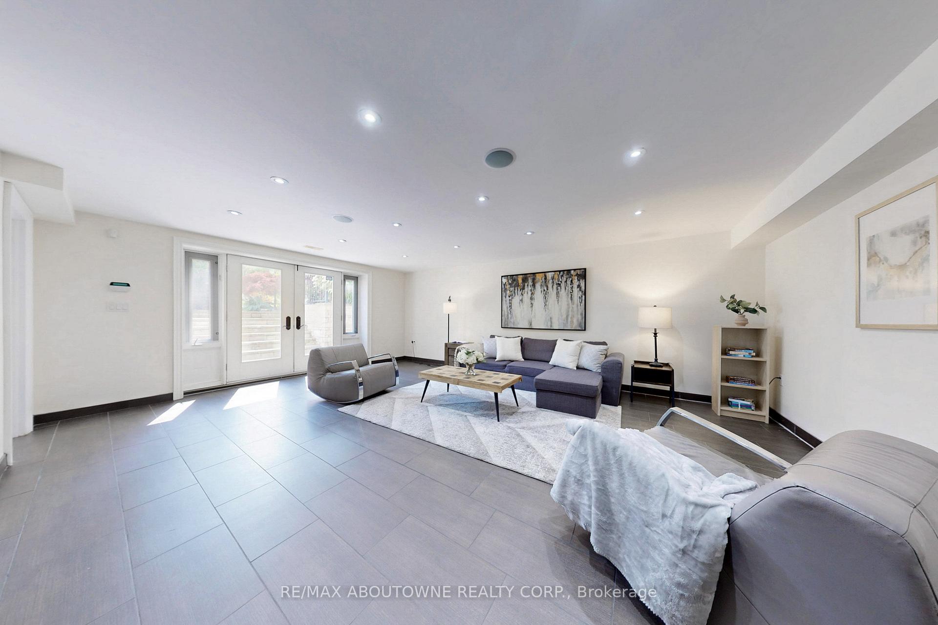 152 Elton Park Road