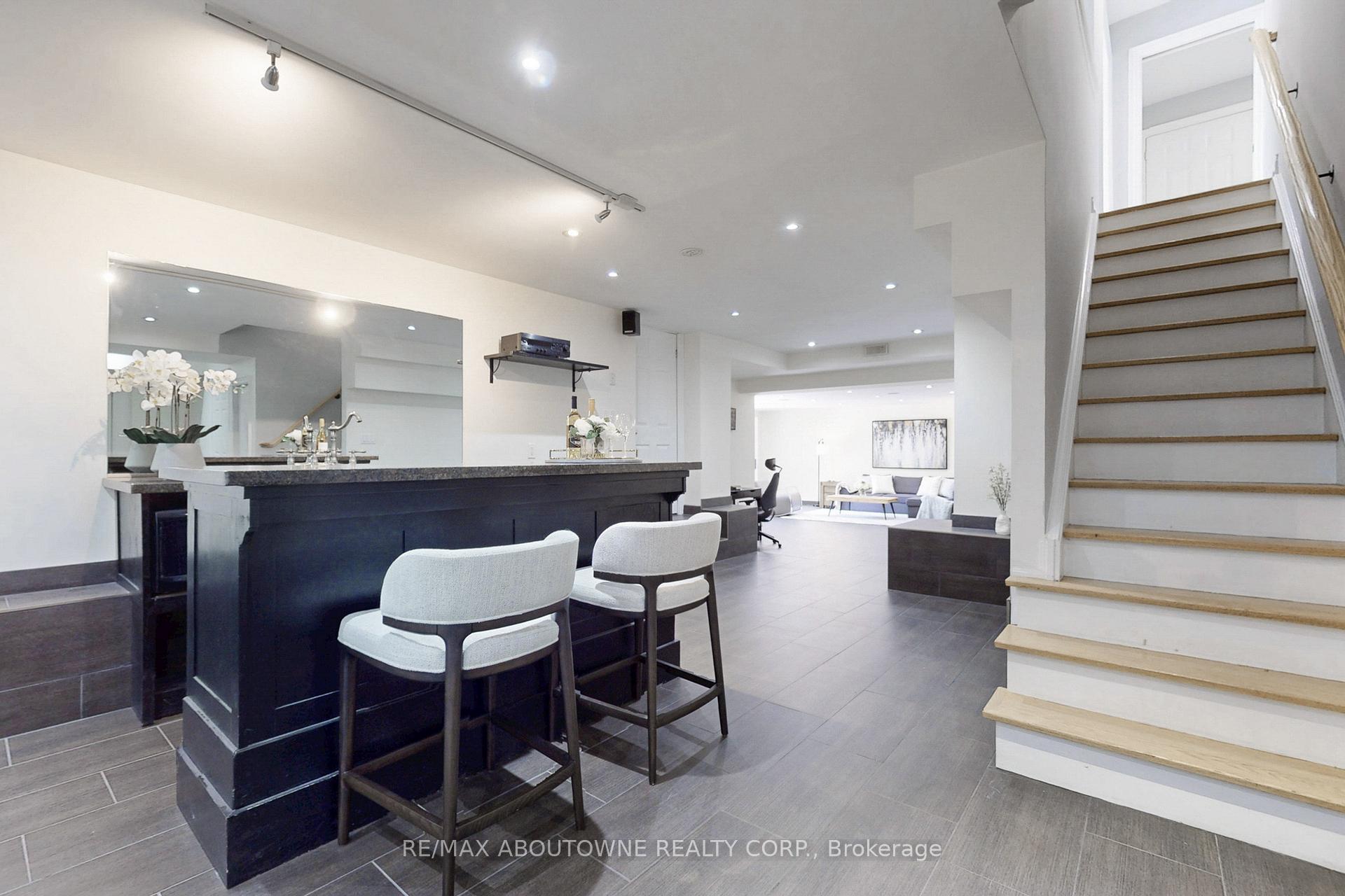 152 Elton Park Road