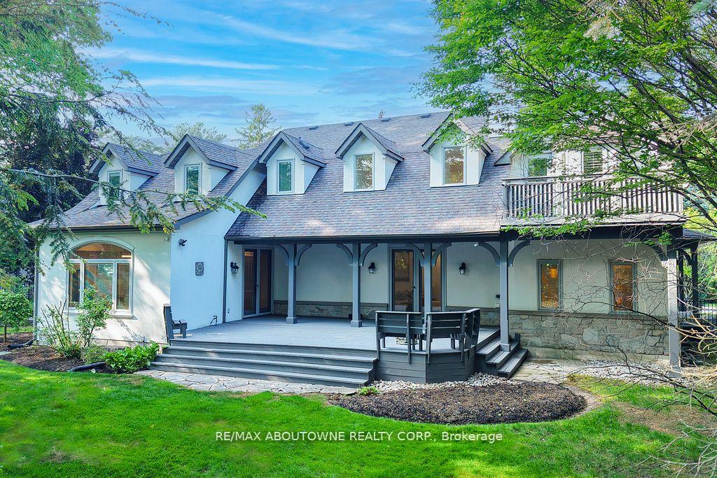 116 Parkwood Court